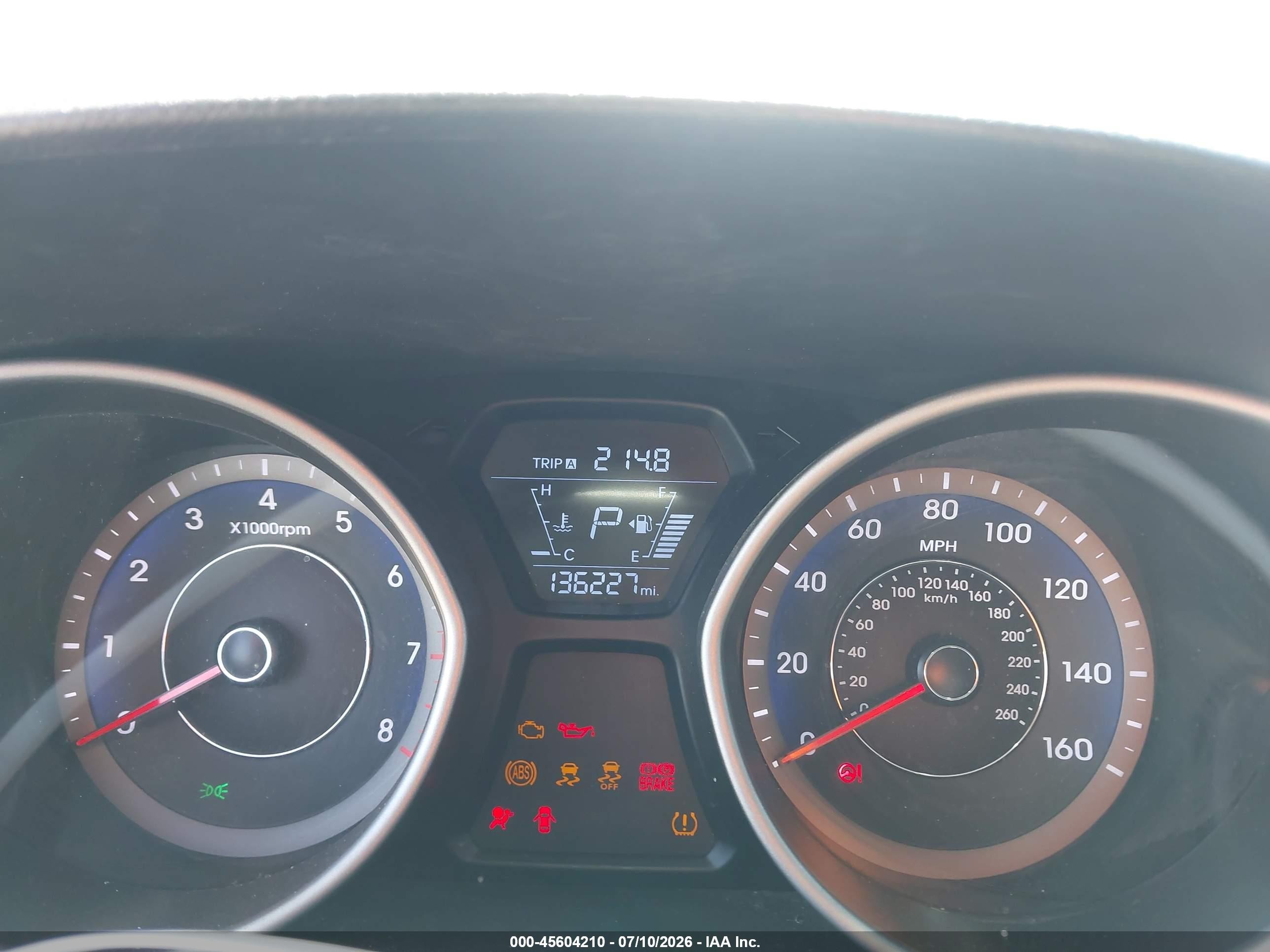2014 Hyundai Elantra Limited Silver vin: KMHDH4AE6EU121820