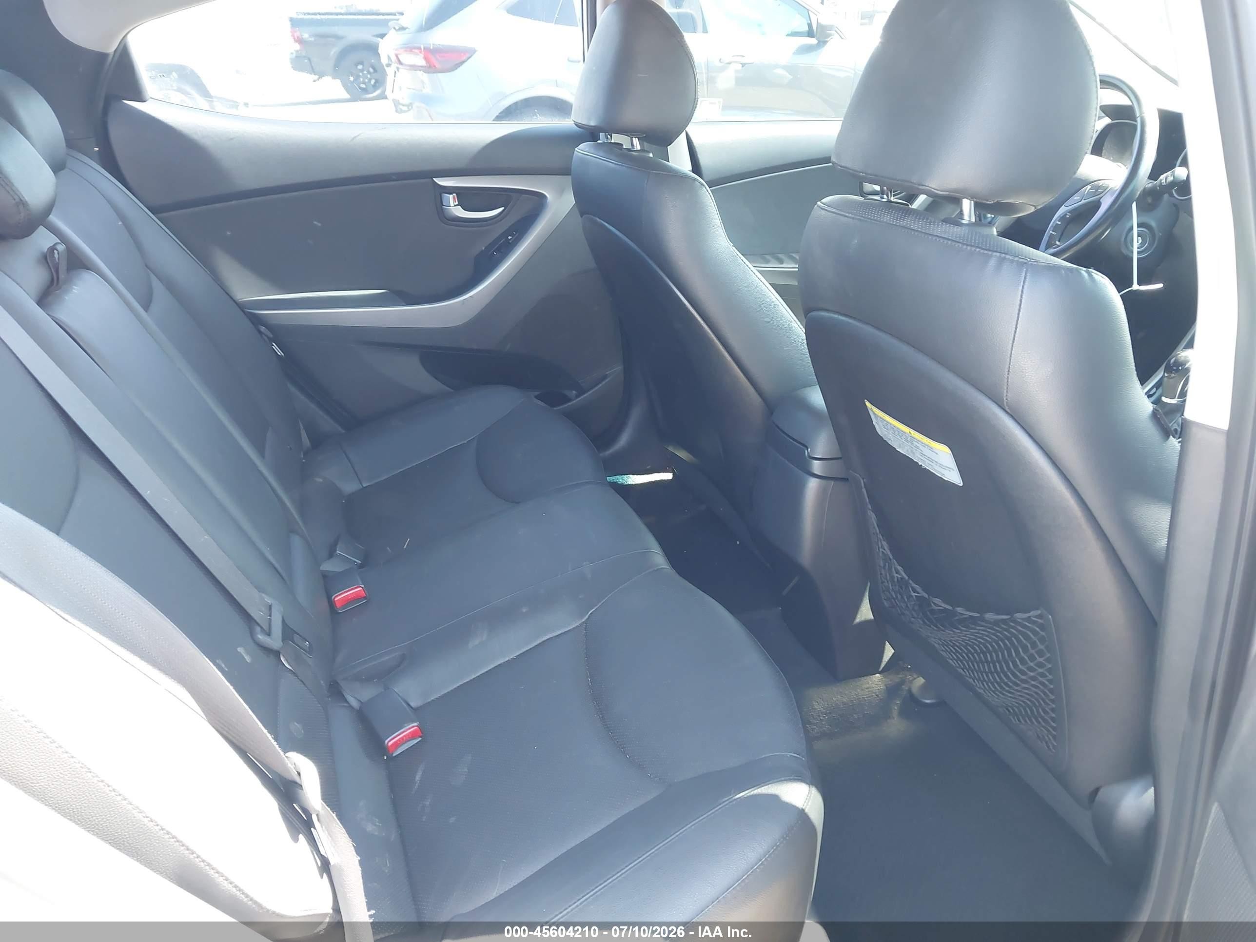 2014 Hyundai Elantra Limited Silver vin: KMHDH4AE6EU121820