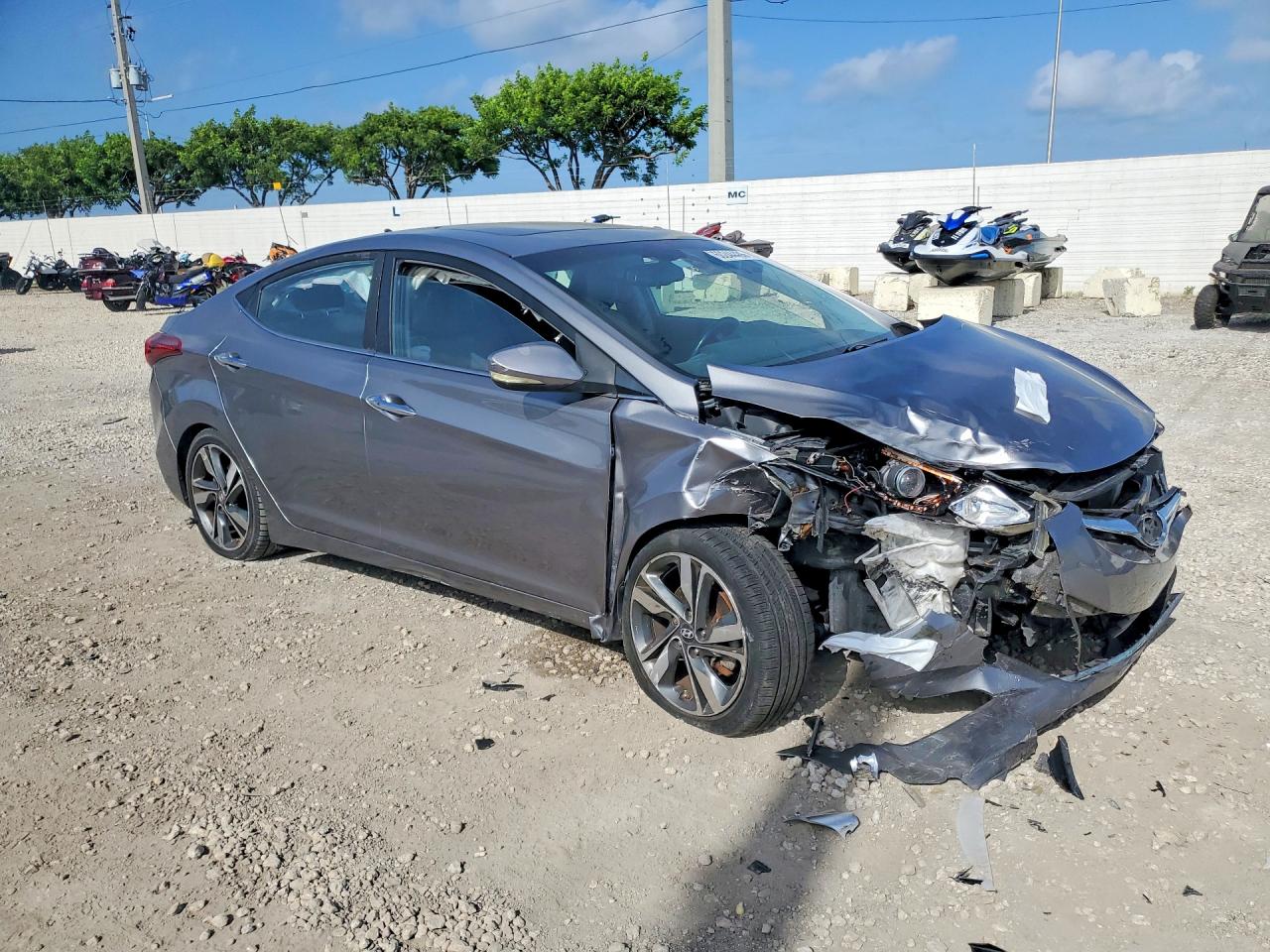 2014 Hyundai Elantra Limited Silver vin: KMHDH4AE6EU138942