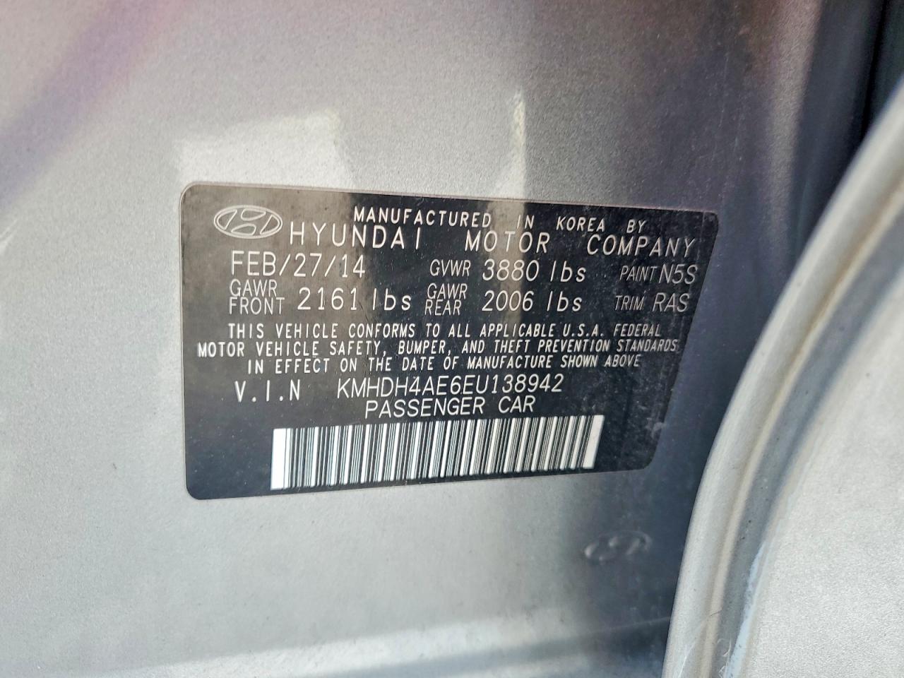 2014 Hyundai Elantra Limited Silver vin: KMHDH4AE6EU138942