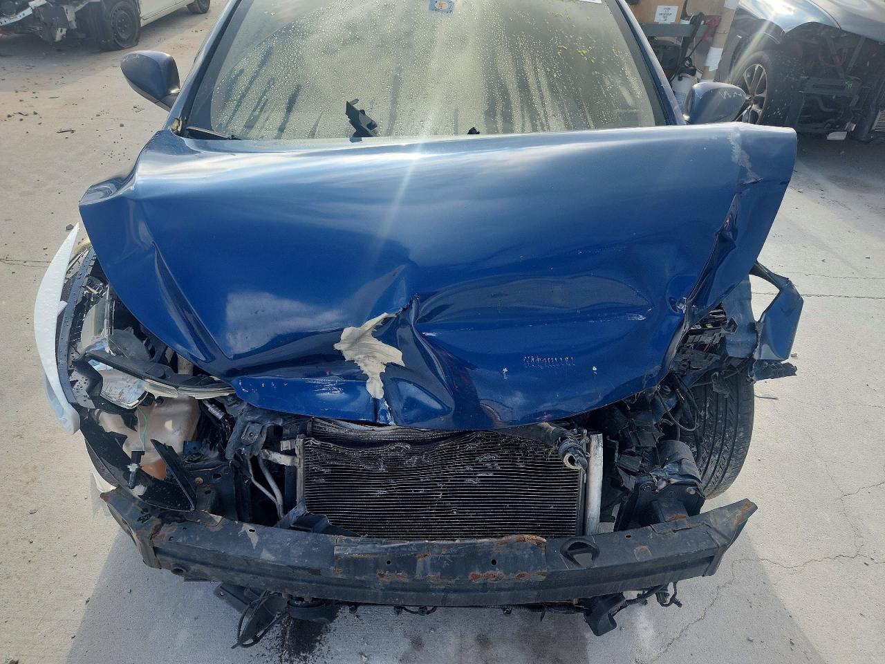 2014 Hyundai Elantra Se Blue vin: KMHDH4AE6EU159242