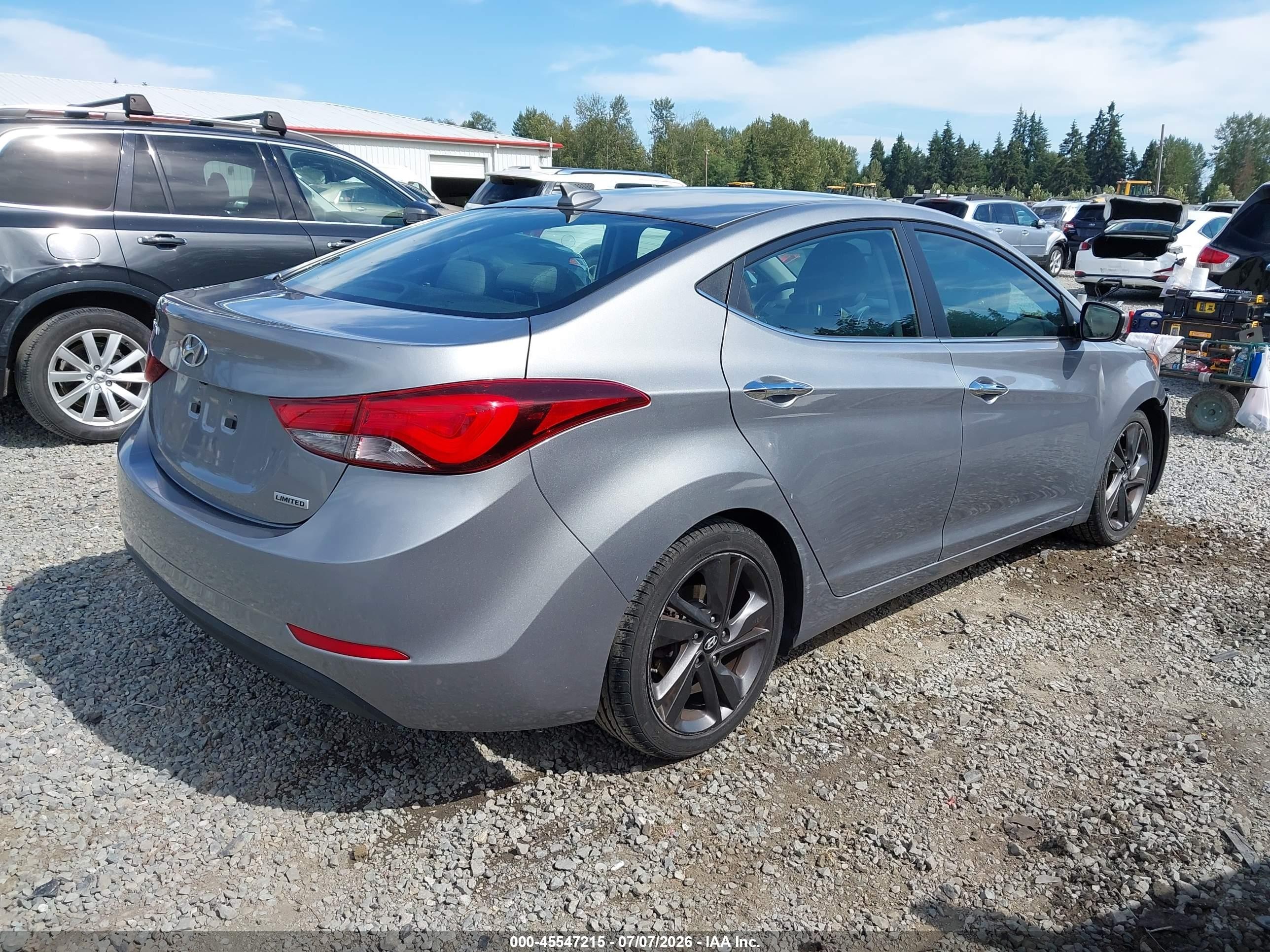 2015 Hyundai Elantra Limited Серебряный vin: KMHDH4AE6FU258063