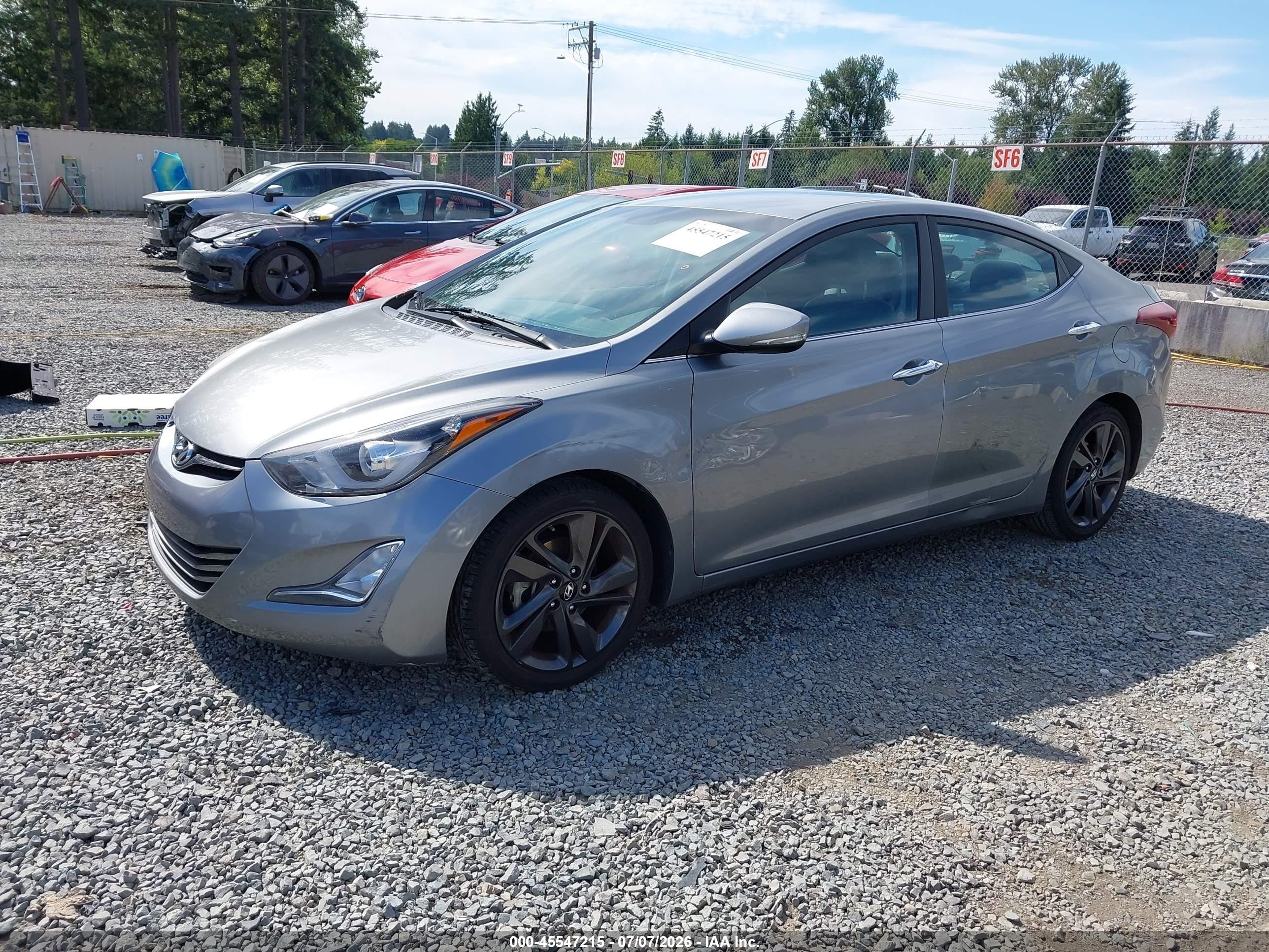 2015 Hyundai Elantra Limited Серебряный vin: KMHDH4AE6FU258063