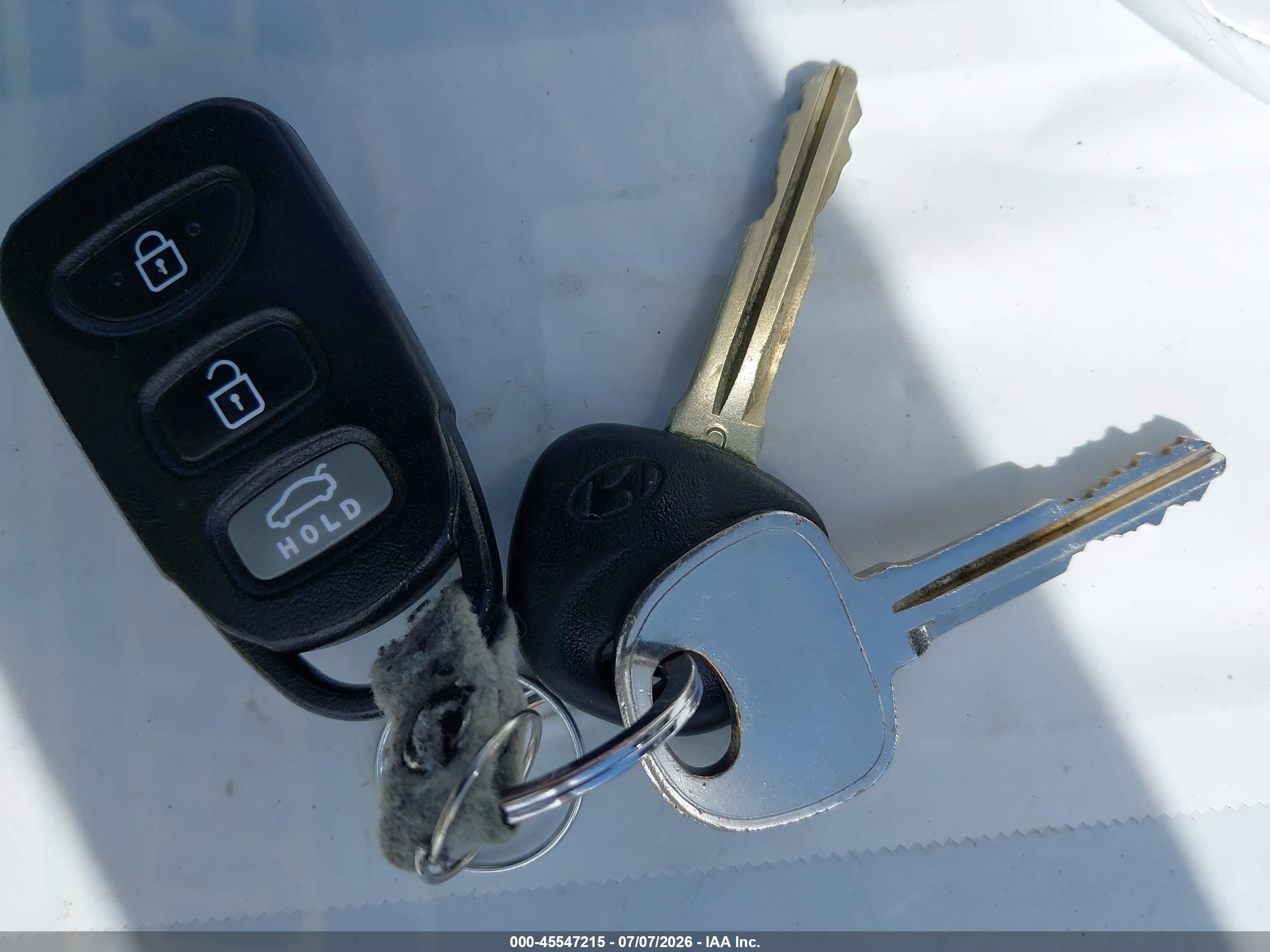 2015 Hyundai Elantra Limited Серебряный vin: KMHDH4AE6FU258063