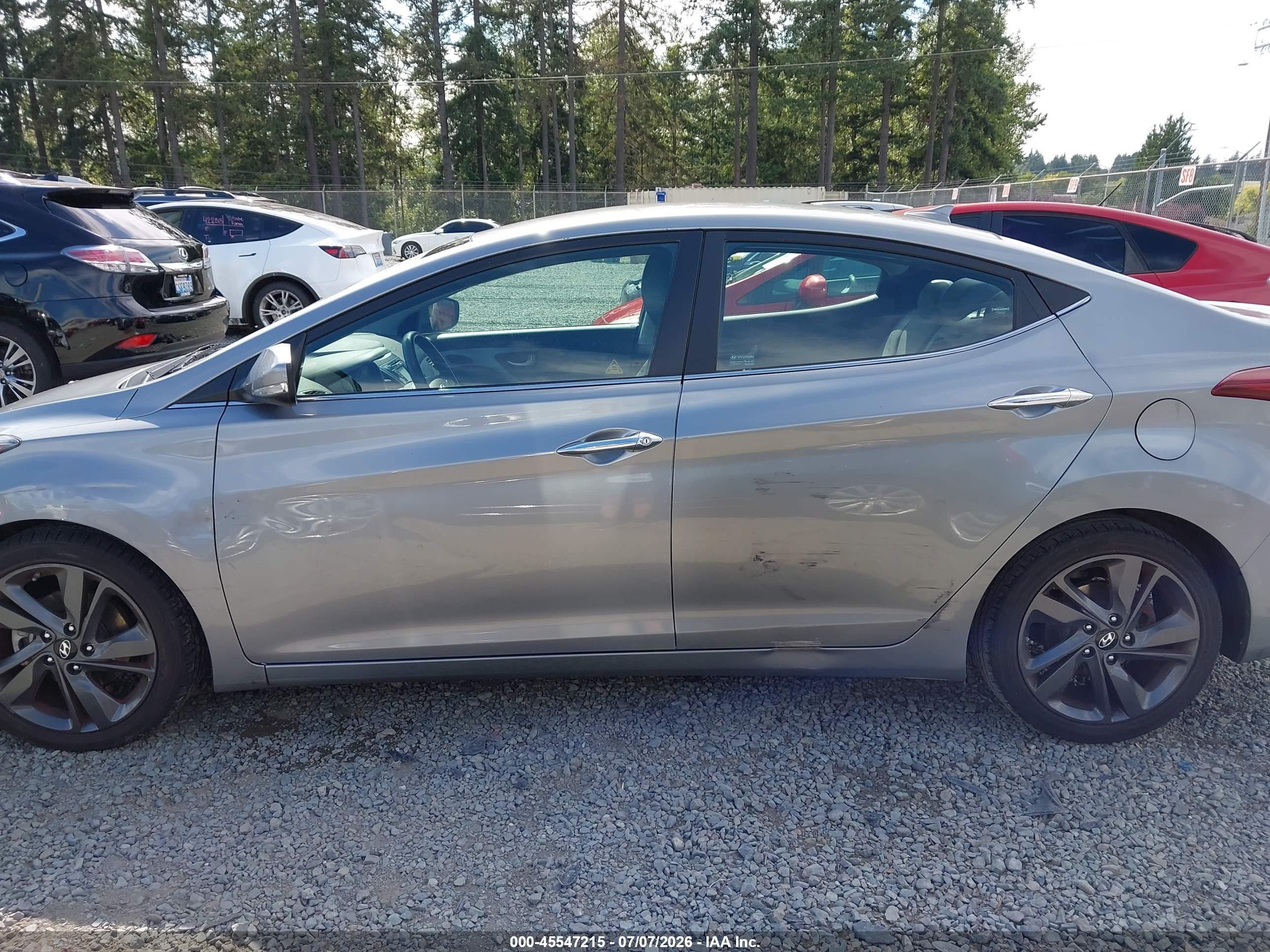 2015 Hyundai Elantra Limited Серебряный vin: KMHDH4AE6FU258063