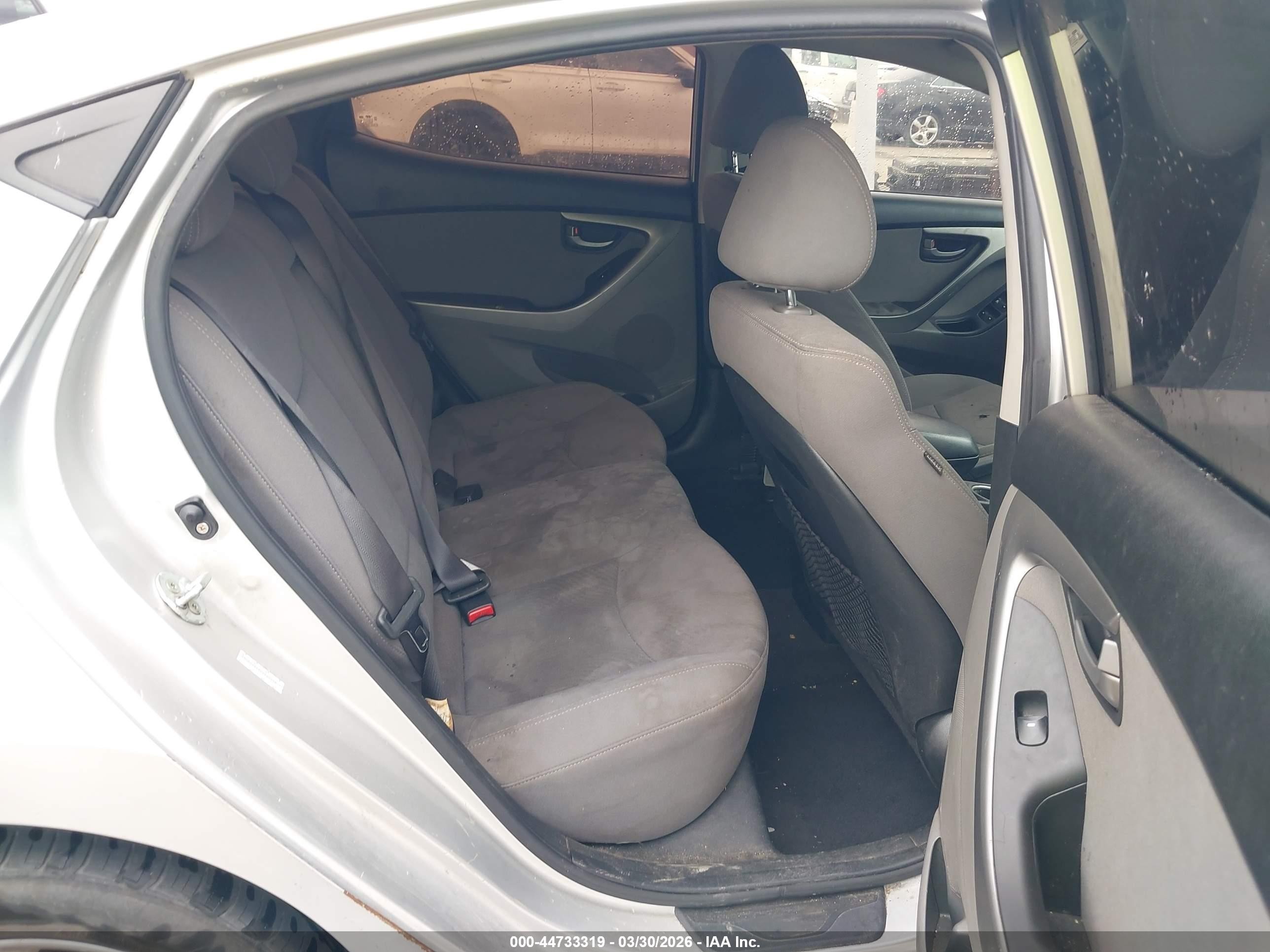 2015 Hyundai Elantra Se Серебряный vin: KMHDH4AE6FU260556