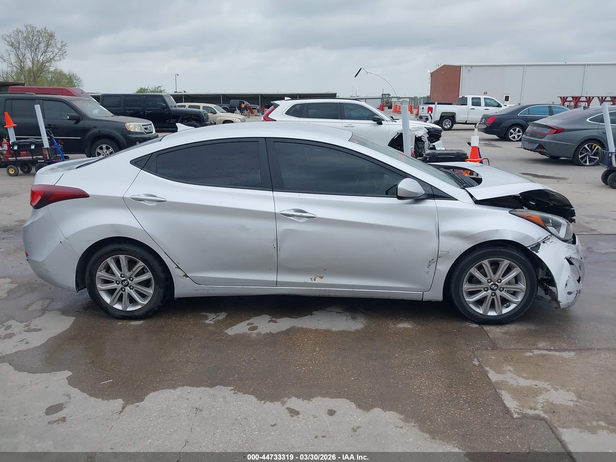 2015 Hyundai Elantra Se Серебряный vin: KMHDH4AE6FU260556