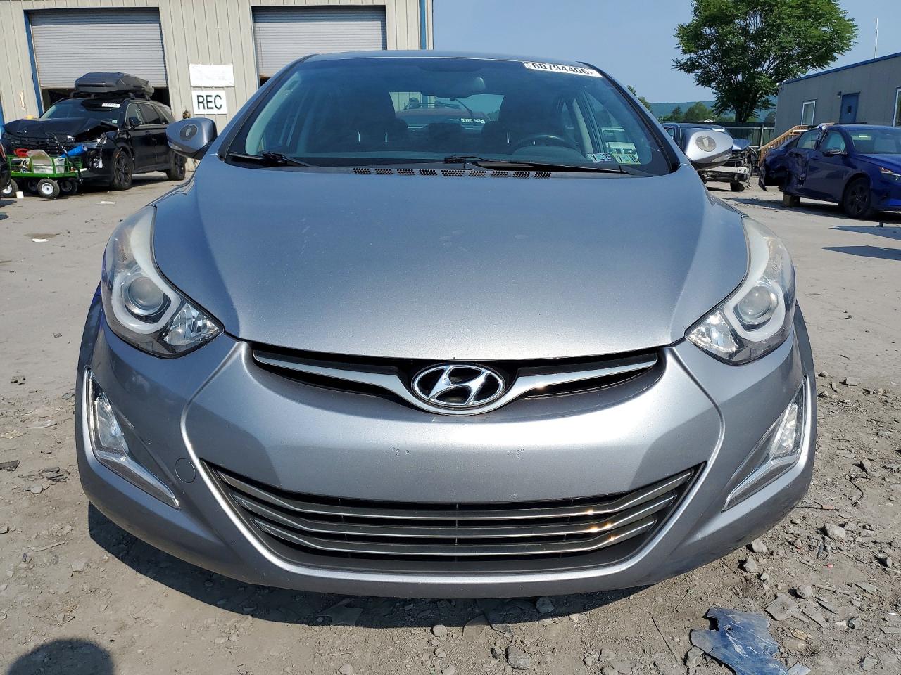 2015 Hyundai Elantra Limited Silver vin: KMHDH4AE6FU327799