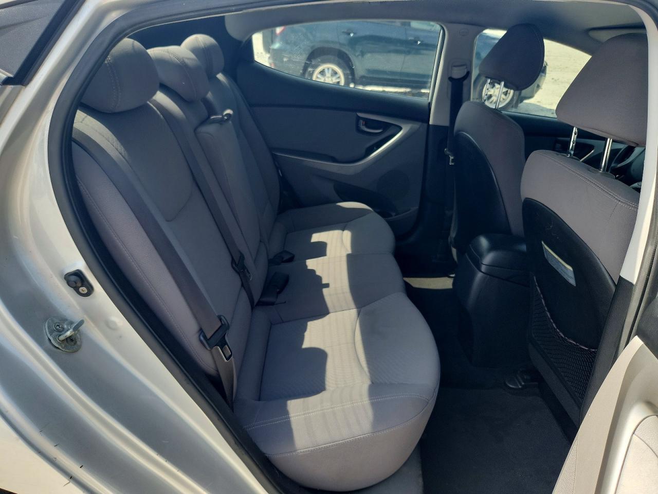 2015 Hyundai Elantra Se Silver vin: KMHDH4AE6FU378770