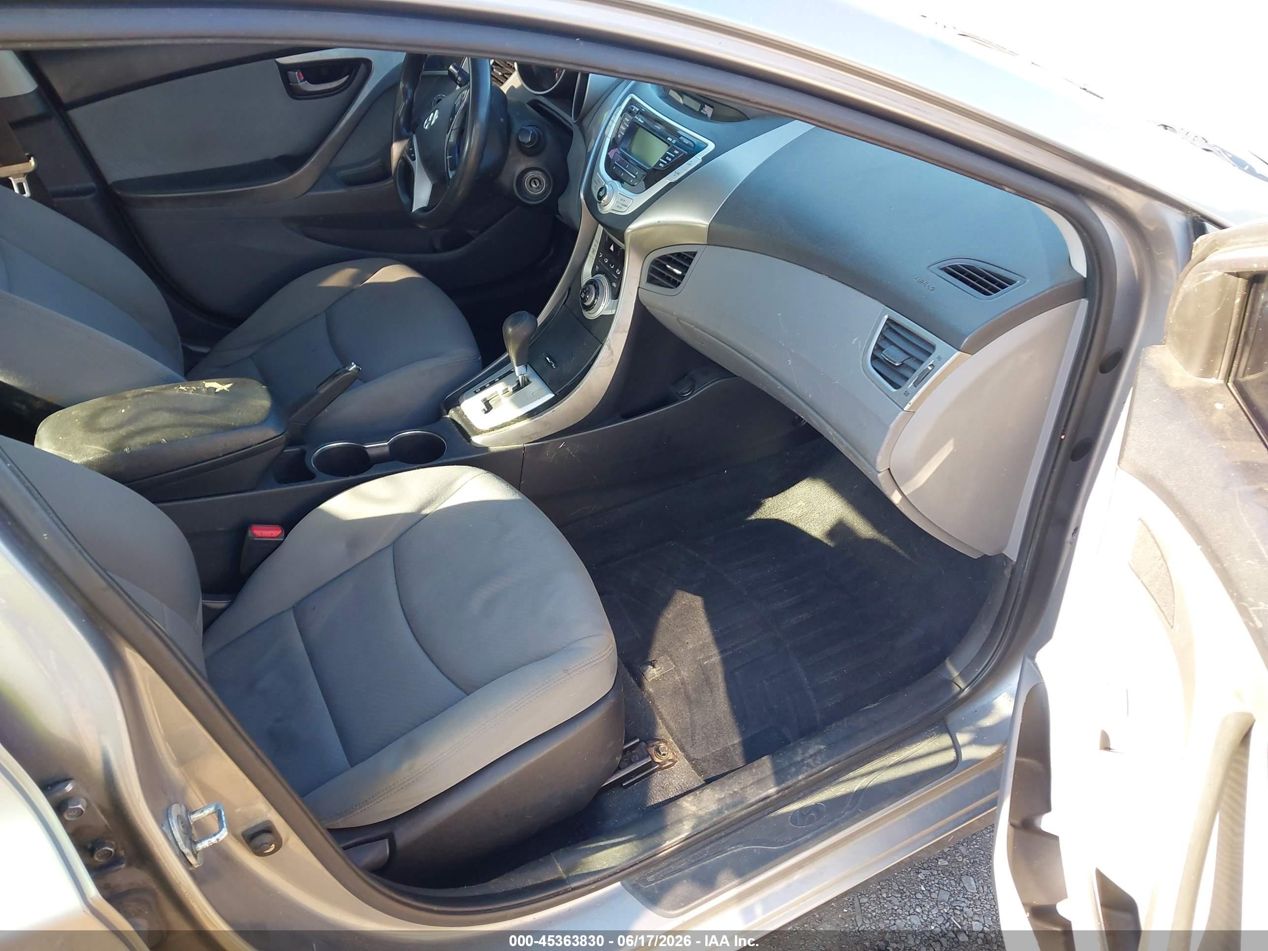 2012 Hyundai Elantra Gls (ulsan Plant) Silver vin: KMHDH4AE7CU233930