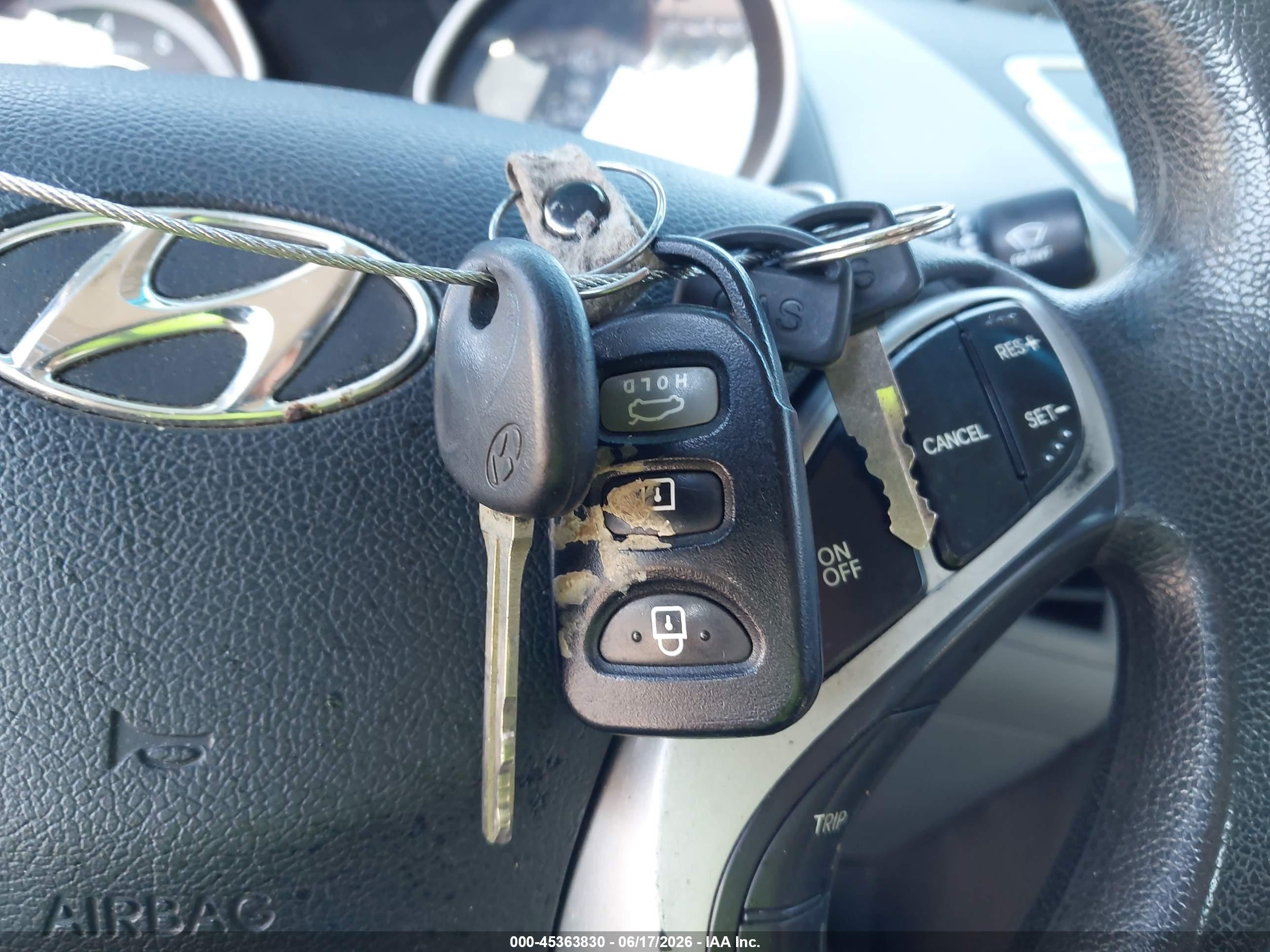 2012 Hyundai Elantra Gls (ulsan Plant) Silver vin: KMHDH4AE7CU233930