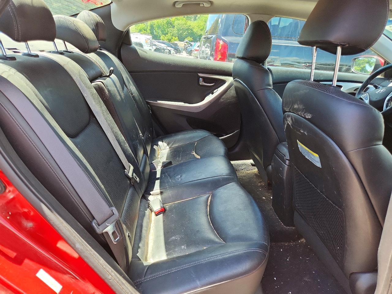 2012 Hyundai Elantra Limited Red vin: KMHDH4AE7CU324373