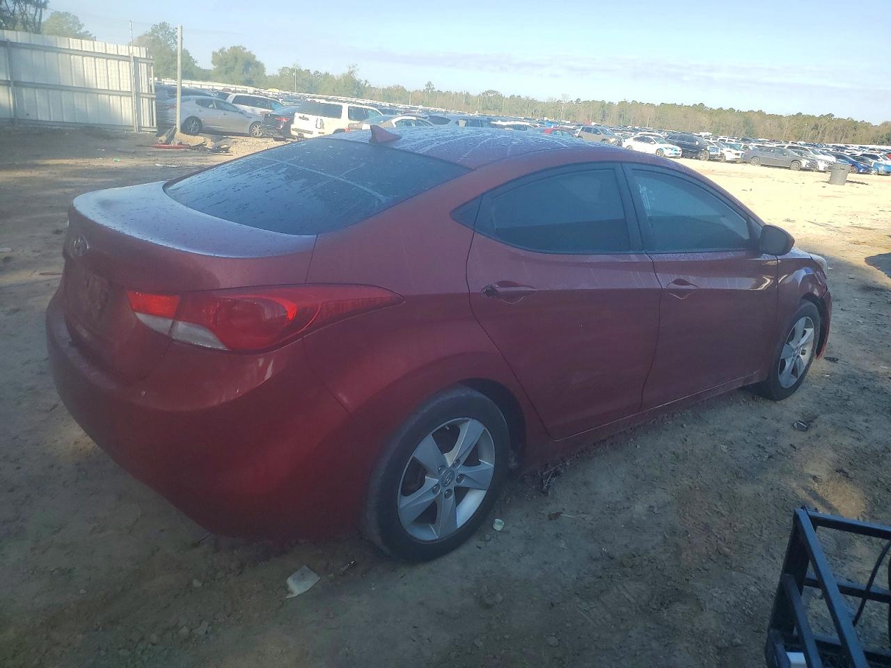 2012 Hyundai Elantra Burgundy vin: KMHDH4AE7CU324972