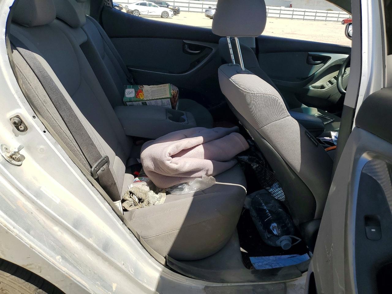 2012 Hyundai Elantra Gl Silver vin: KMHDH4AE7CU349435
