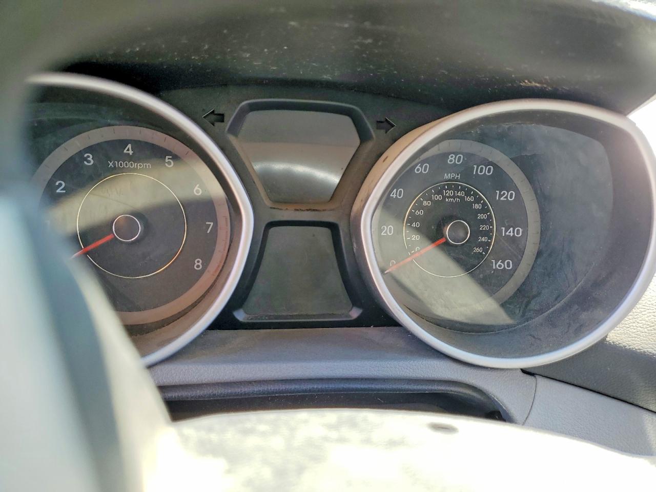 2012 Hyundai Elantra Gl Silver vin: KMHDH4AE7CU349435