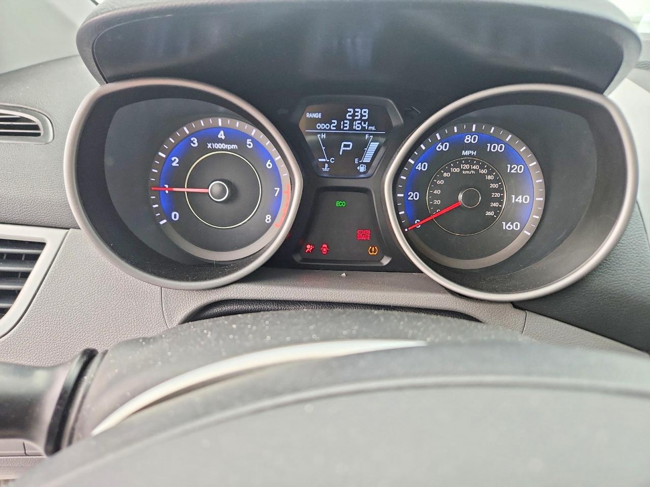 2012 Hyundai Elantra Limited Серебряный vin: KMHDH4AE7CU456565