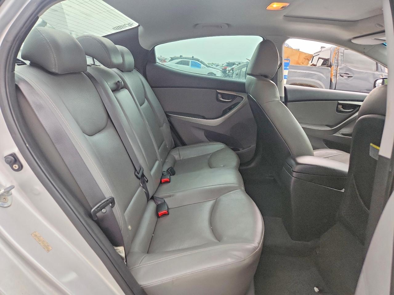 2012 Hyundai Elantra Limited Серебряный vin: KMHDH4AE7CU456565
