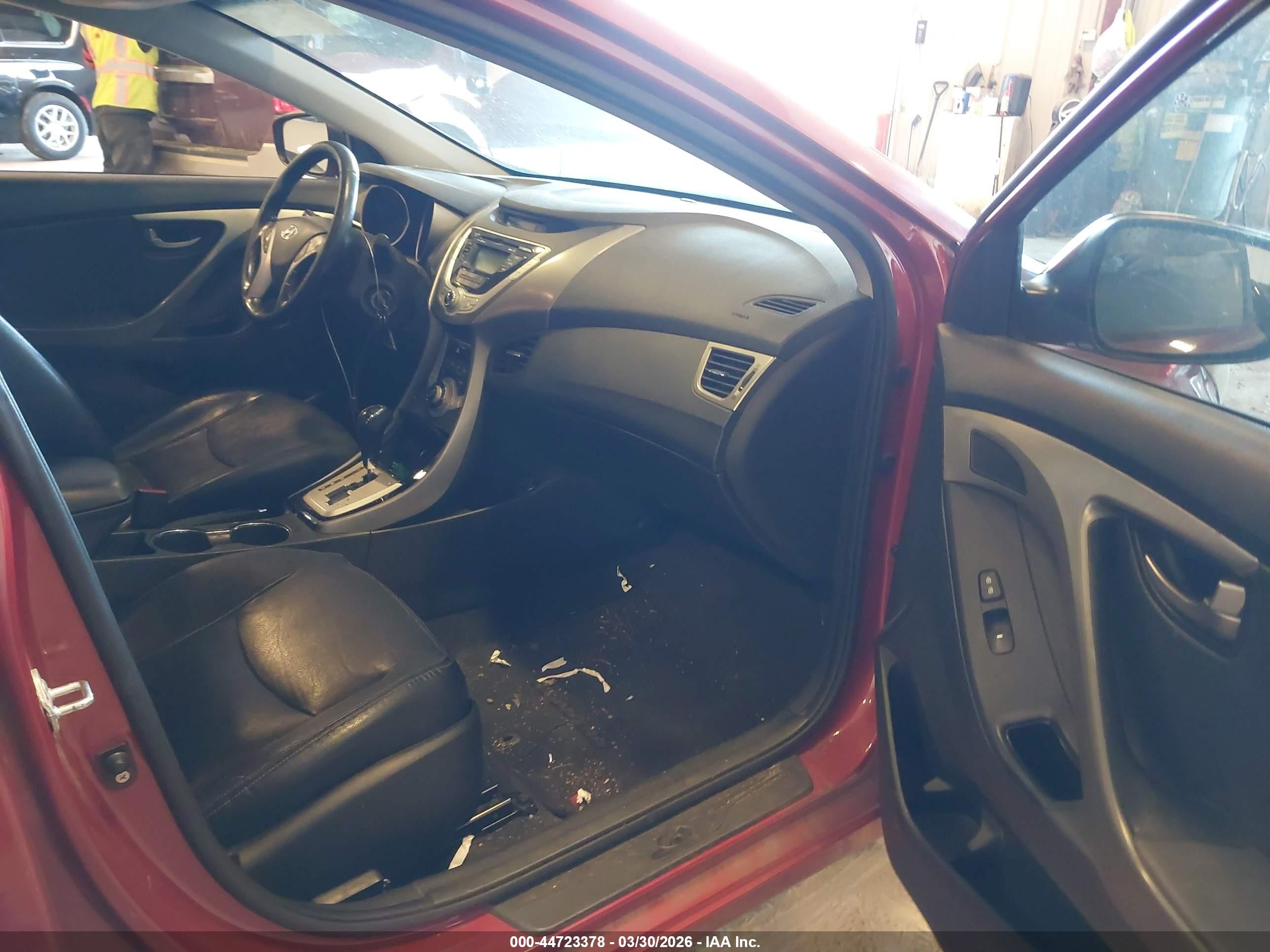 2012 Hyundai Elantra Limited (ulsan Plant) Красный vin: KMHDH4AE7CU468652
