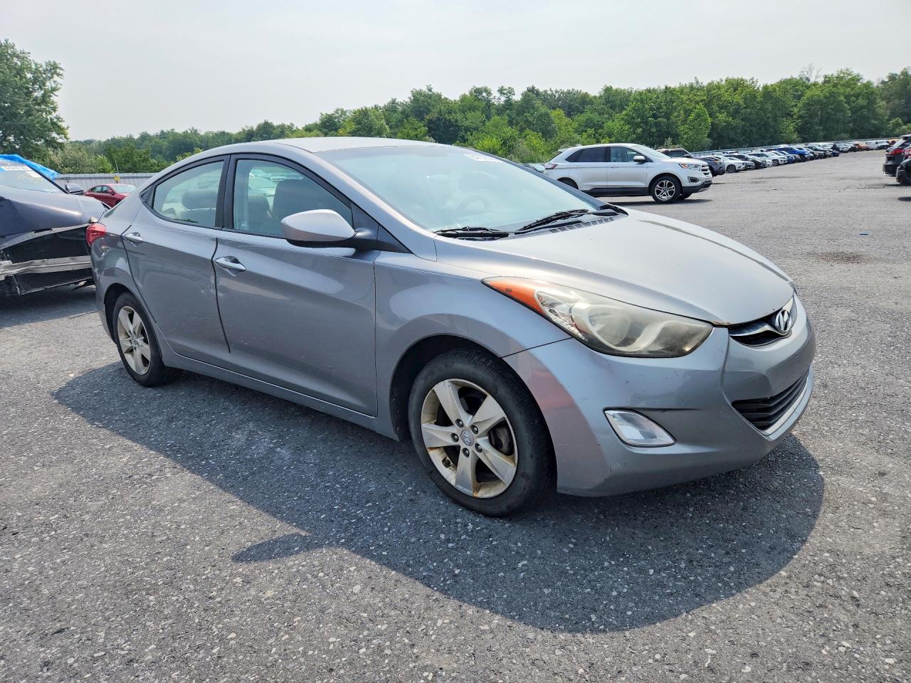 2013 Hyundai Elantra Gls Серебряный vin: KMHDH4AE7DU000812