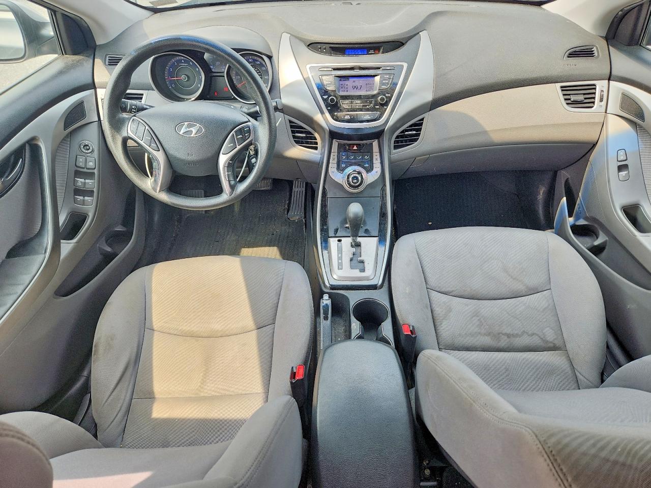 2013 Hyundai Elantra Gls Серебряный vin: KMHDH4AE7DU000812