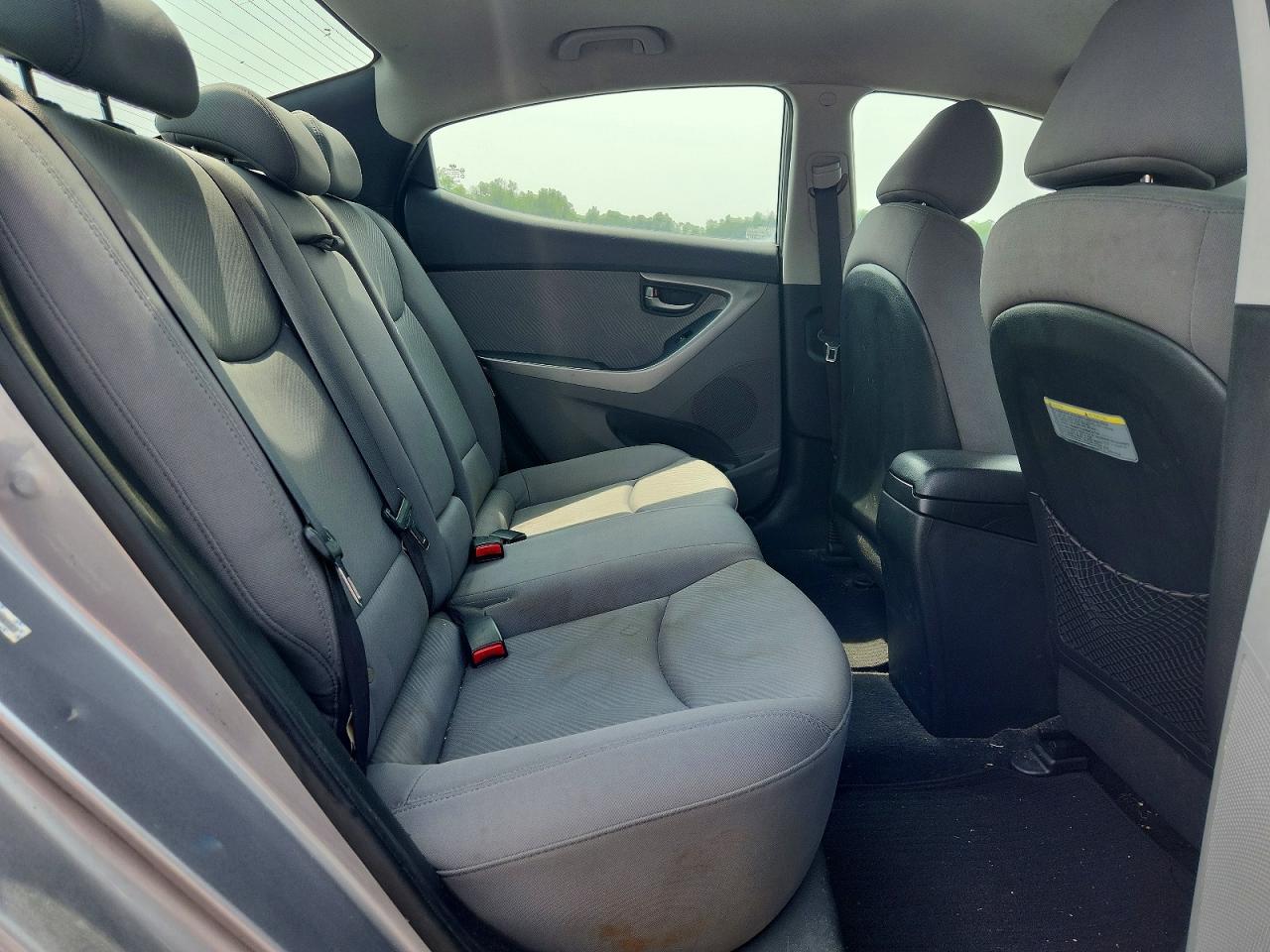 2013 Hyundai Elantra Gls Серебряный vin: KMHDH4AE7DU000812