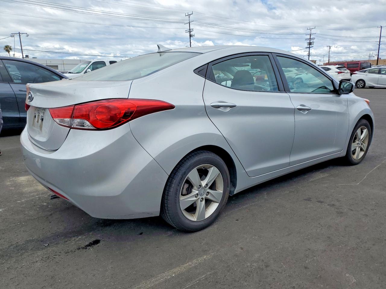 2013 Hyundai Elantra Gls Silver vin: KMHDH4AE7DU586413