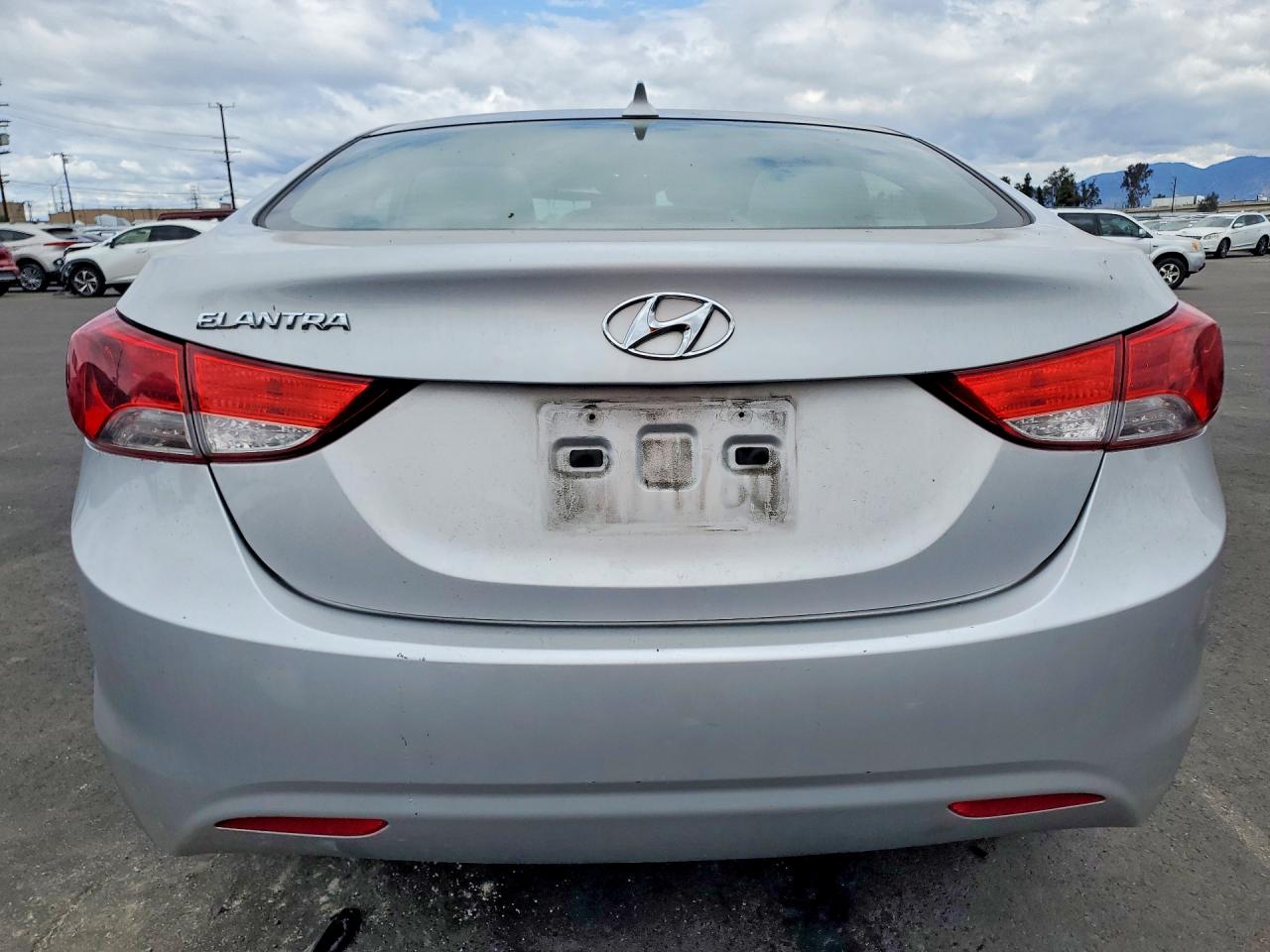 2013 Hyundai Elantra Gls Silver vin: KMHDH4AE7DU586413