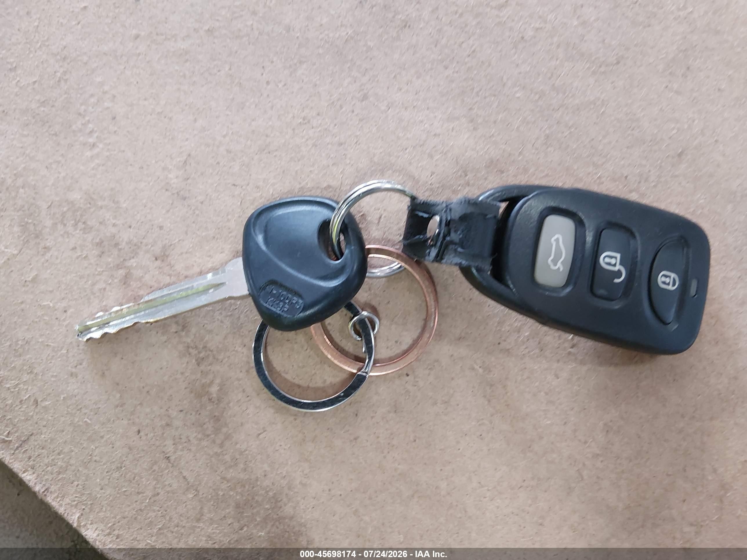 2013 Hyundai Elantra Gls Серебряный vin: KMHDH4AE7DU606658
