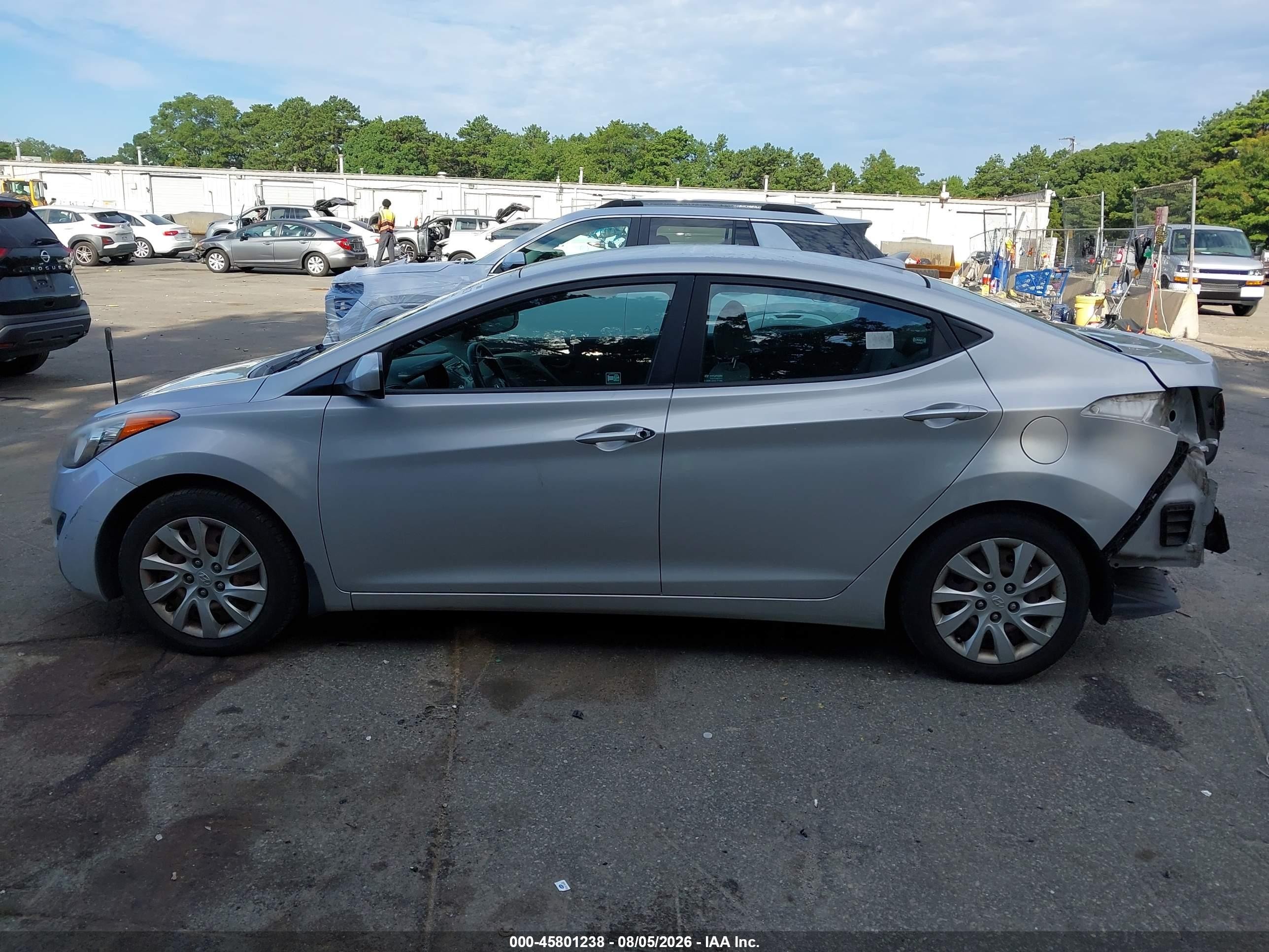 2013 Hyundai Elantra Gls Silver vin: KMHDH4AE7DU626070