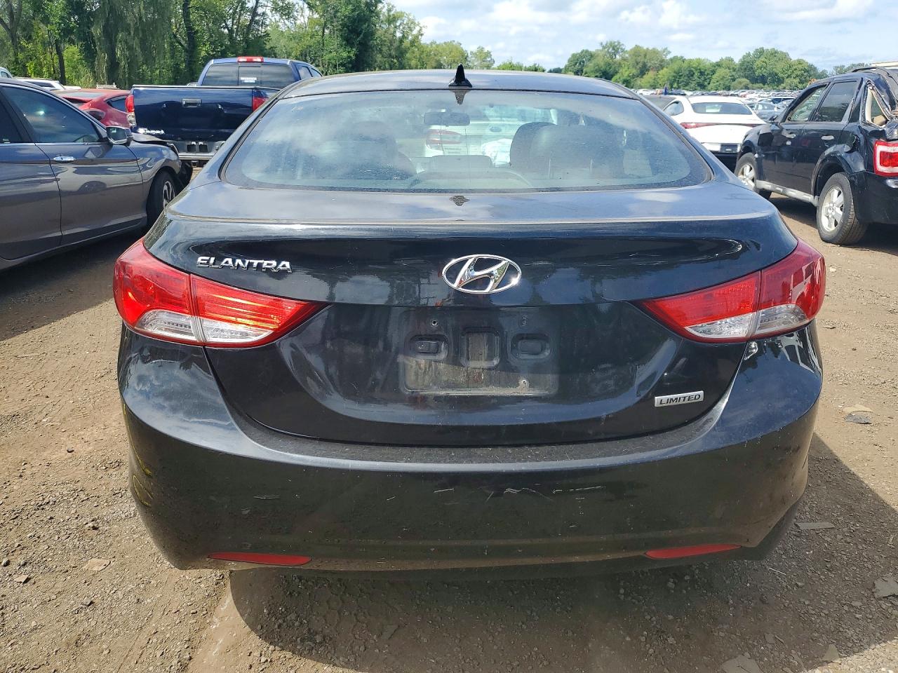 2013 Hyundai Elantra Limited Черный vin: KMHDH4AE7DU626182
