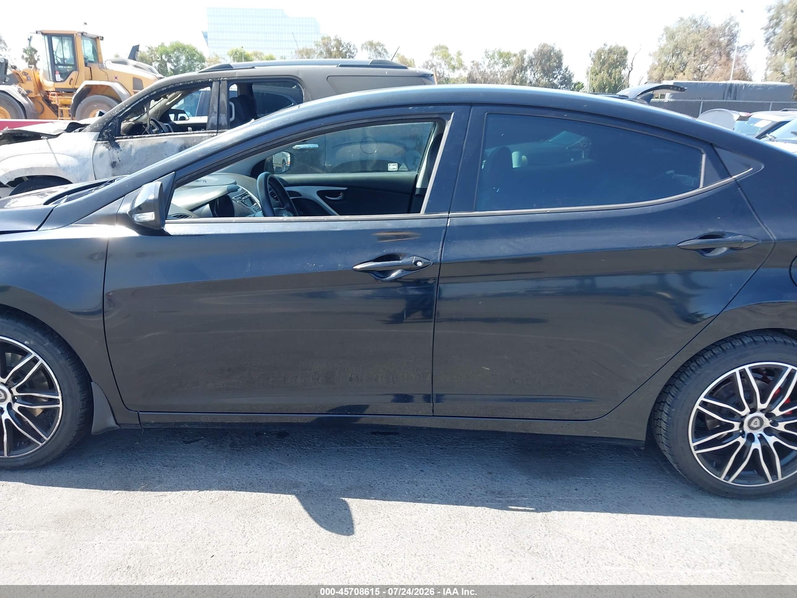 2013 Hyundai Elantra Limited Черный vin: KMHDH4AE7DU631298