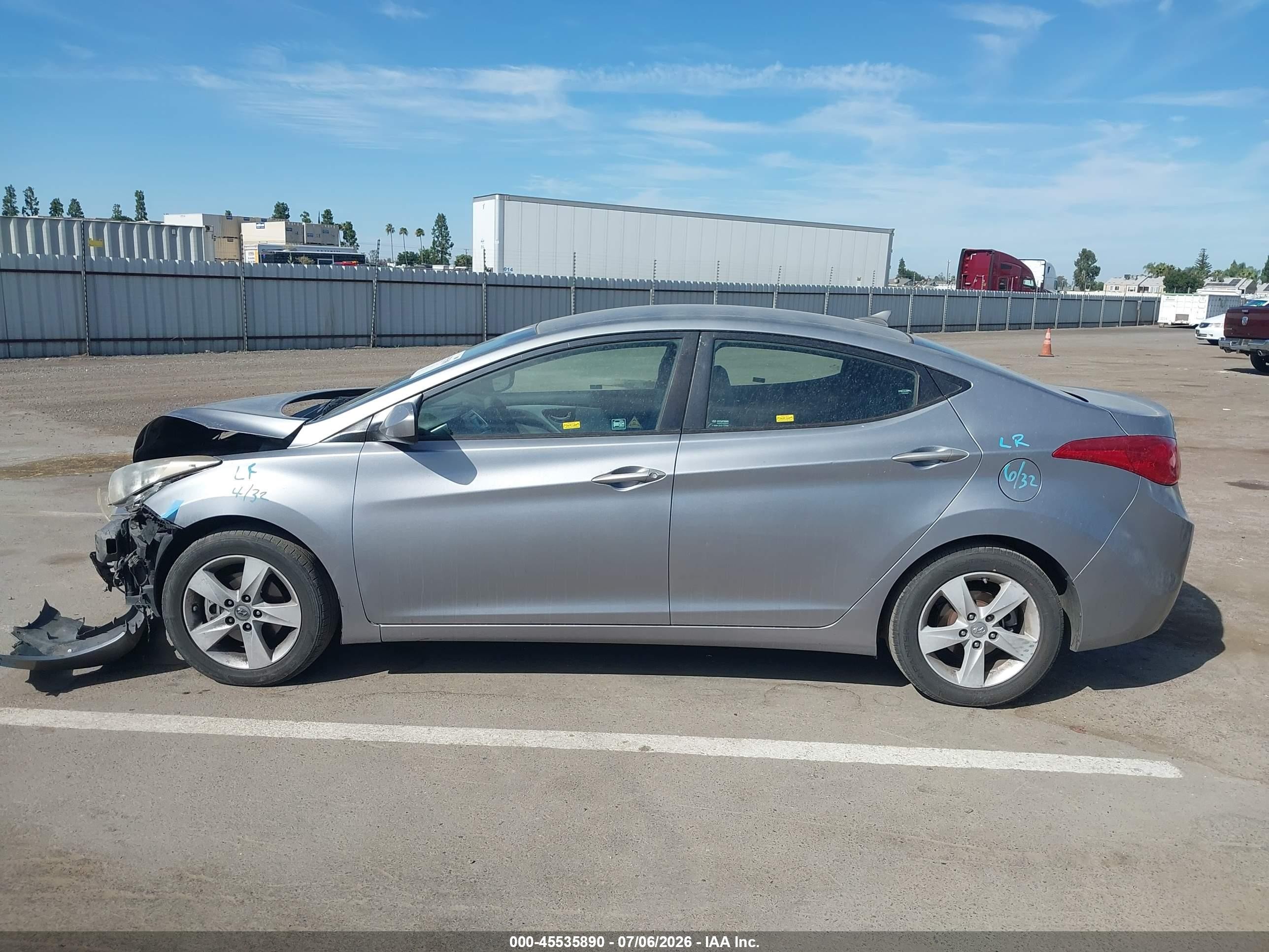 2013 Hyundai Elantra Gls Серый vin: KMHDH4AE7DU710051