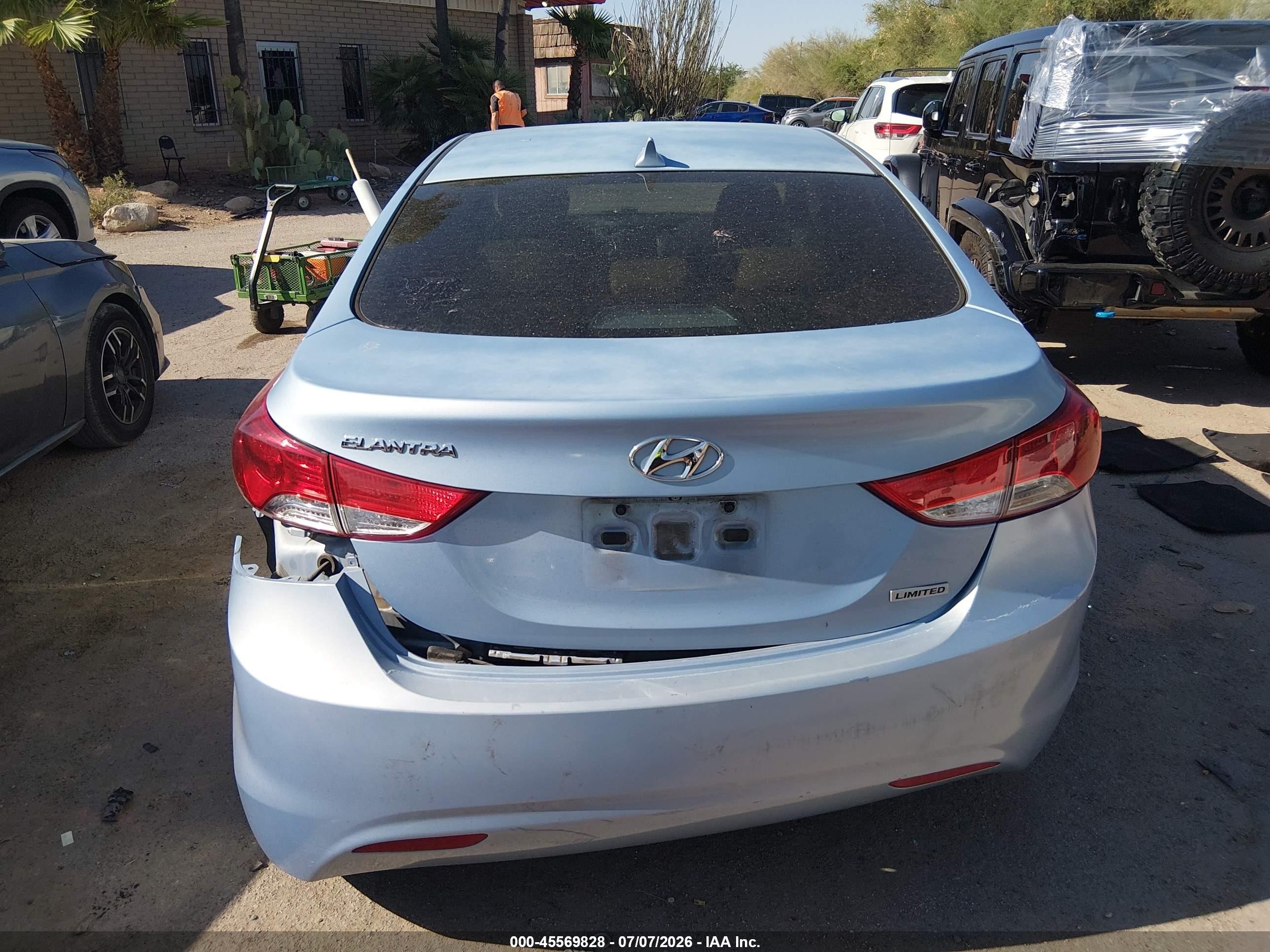 2013 Hyundai Elantra Limited Blue vin: KMHDH4AE7DU716142