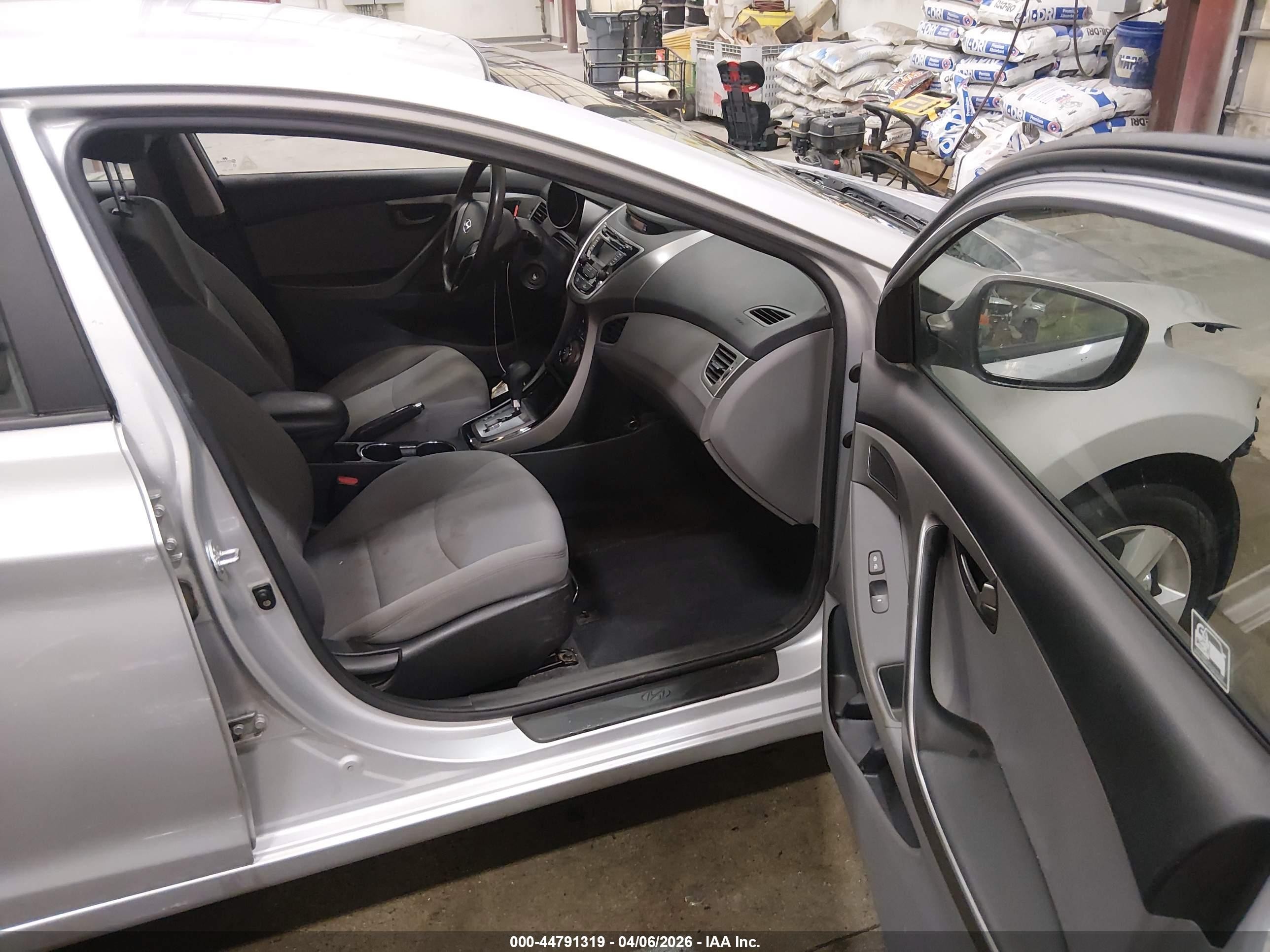2013 Hyundai Elantra Gls Gray vin: KMHDH4AE7DU727562