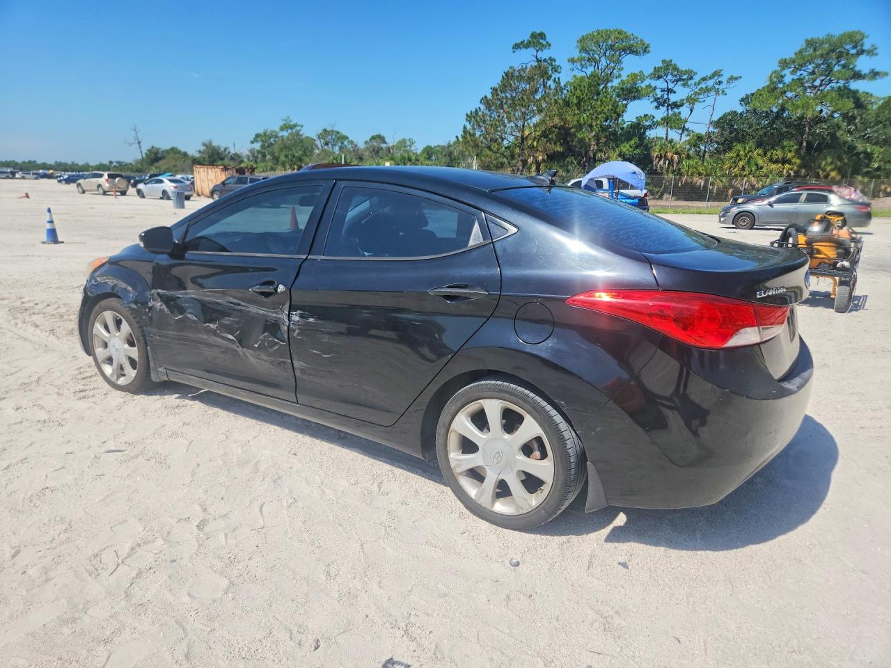 2013 Hyundai Elantra Limited Black vin: KMHDH4AE7DU730364