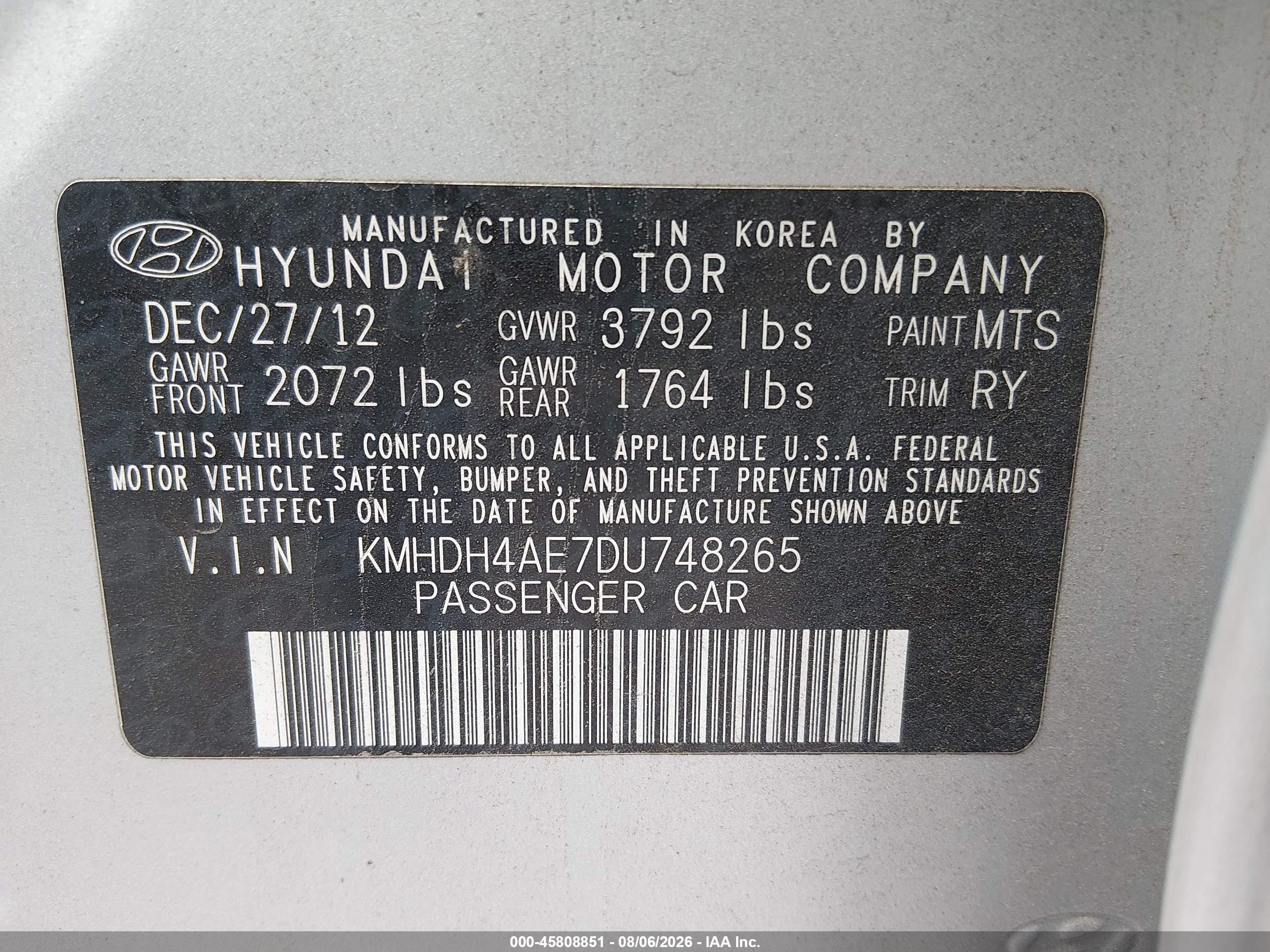 2013 Hyundai Elantra Limited Silver vin: KMHDH4AE7DU748265