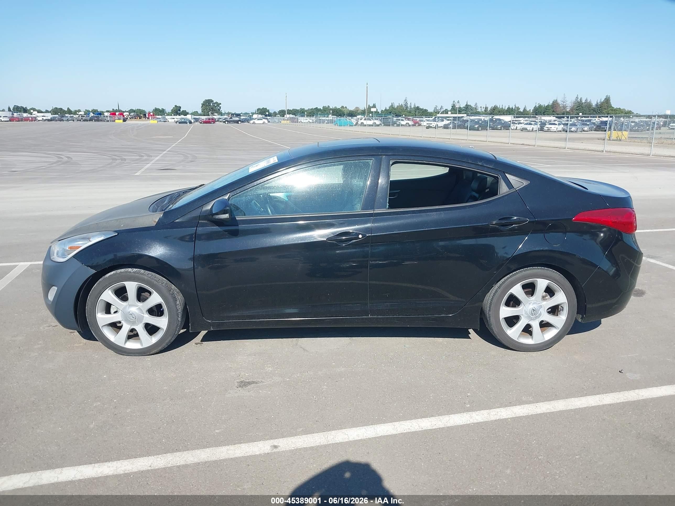 2013 Hyundai Elantra Limited Black vin: KMHDH4AE7DU820792