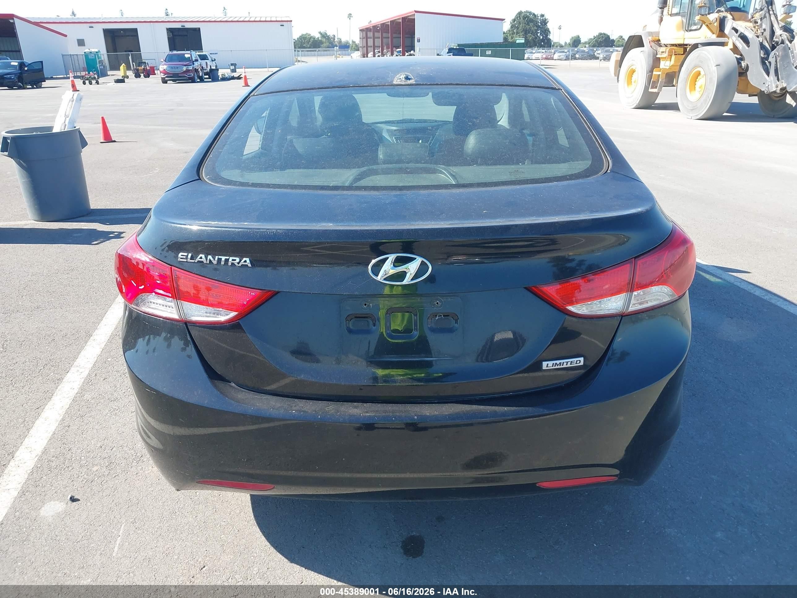 2013 Hyundai Elantra Limited Black vin: KMHDH4AE7DU820792