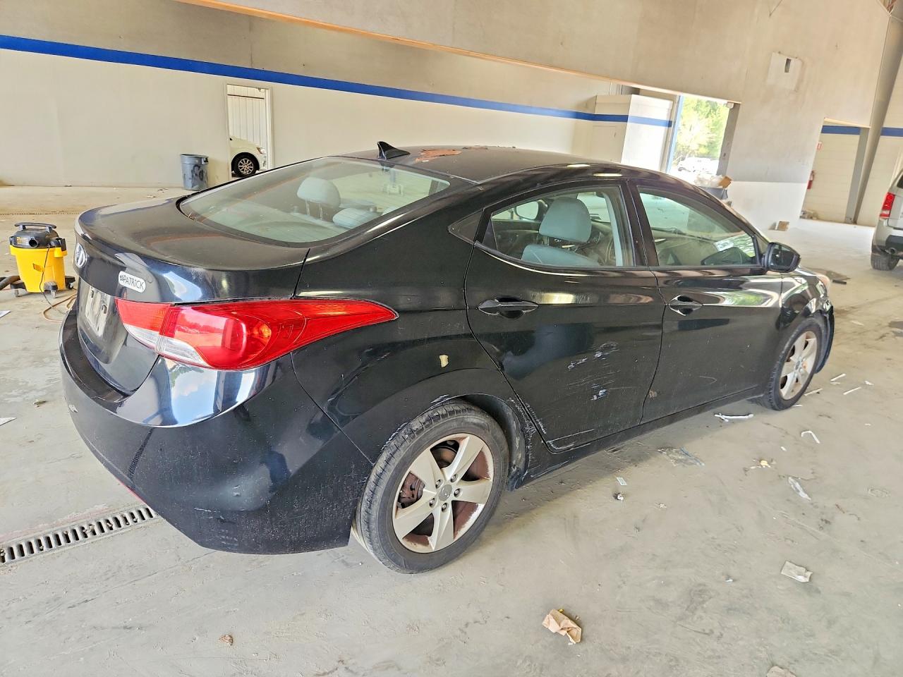 2013 Hyundai Elantra Black vin: KMHDH4AE7DU824972