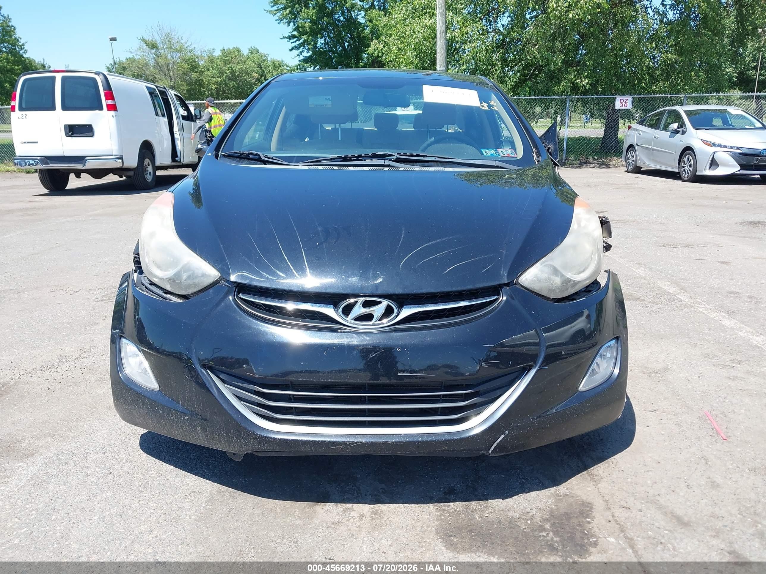 2013 Hyundai Elantra Gls Black vin: KMHDH4AE7DU829623