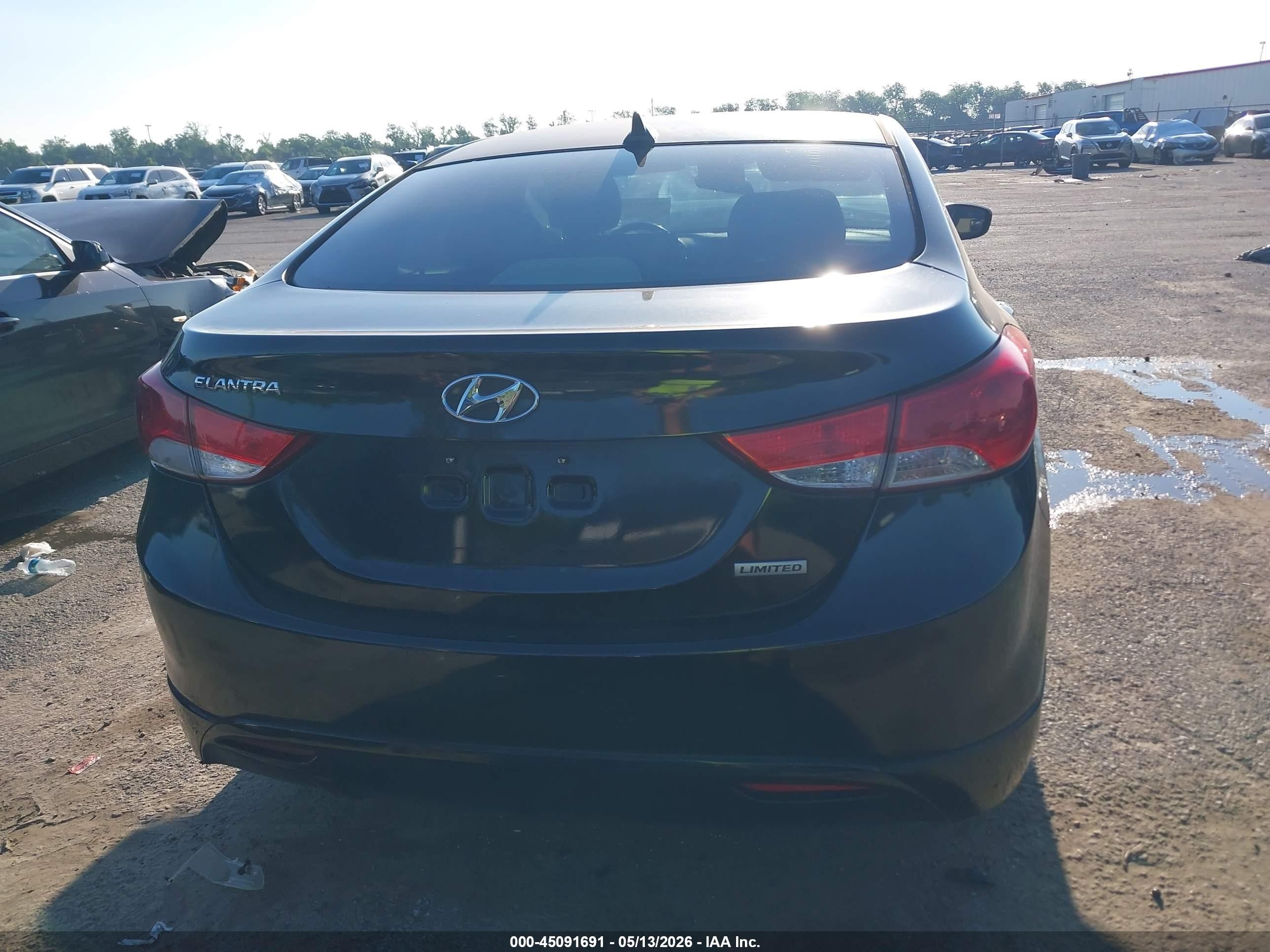 2013 Hyundai Elantra Limited Black vin: KMHDH4AE7DU835793