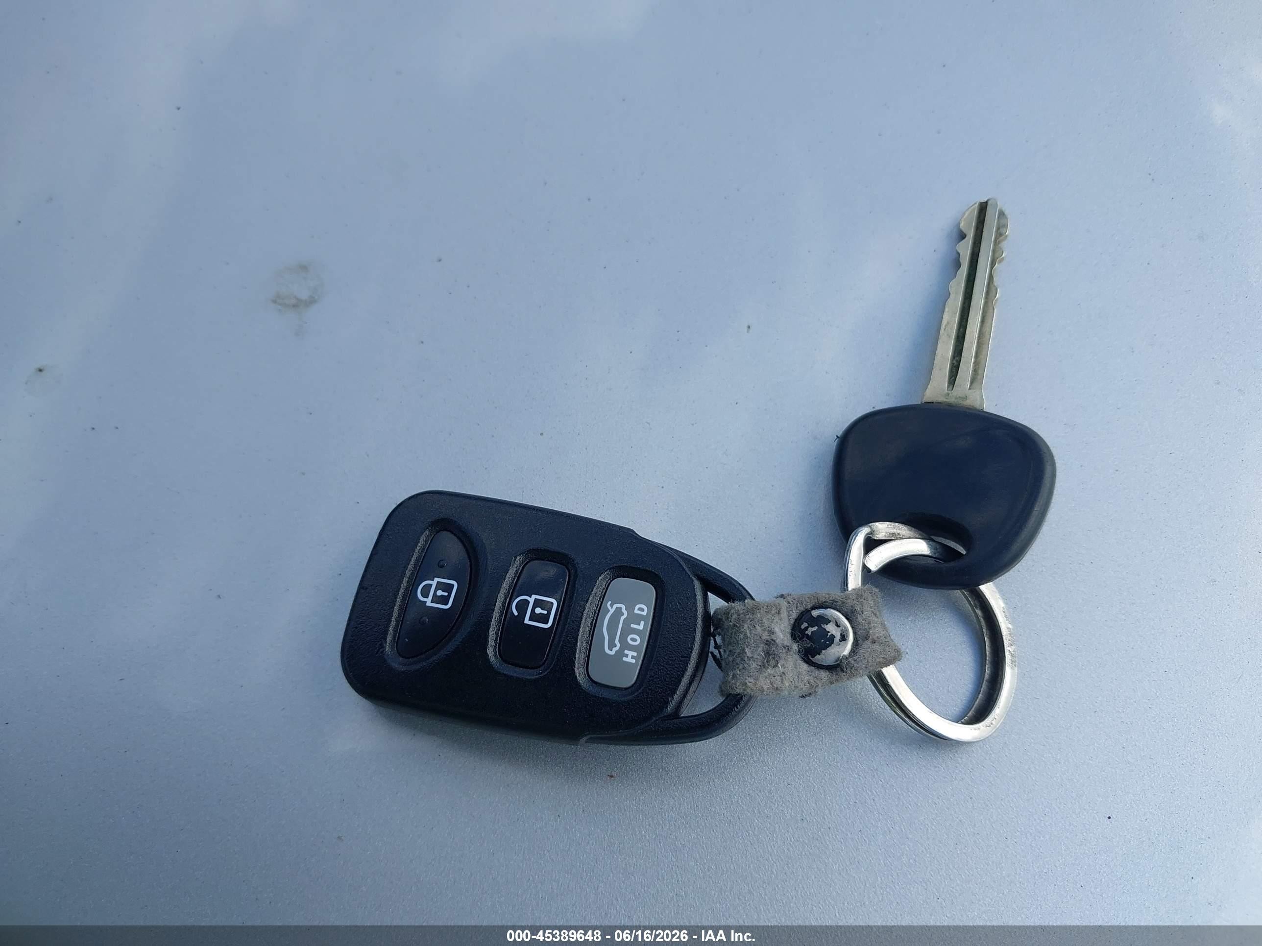 2013 Hyundai Elantra Gls Silver vin: KMHDH4AE7DU840864