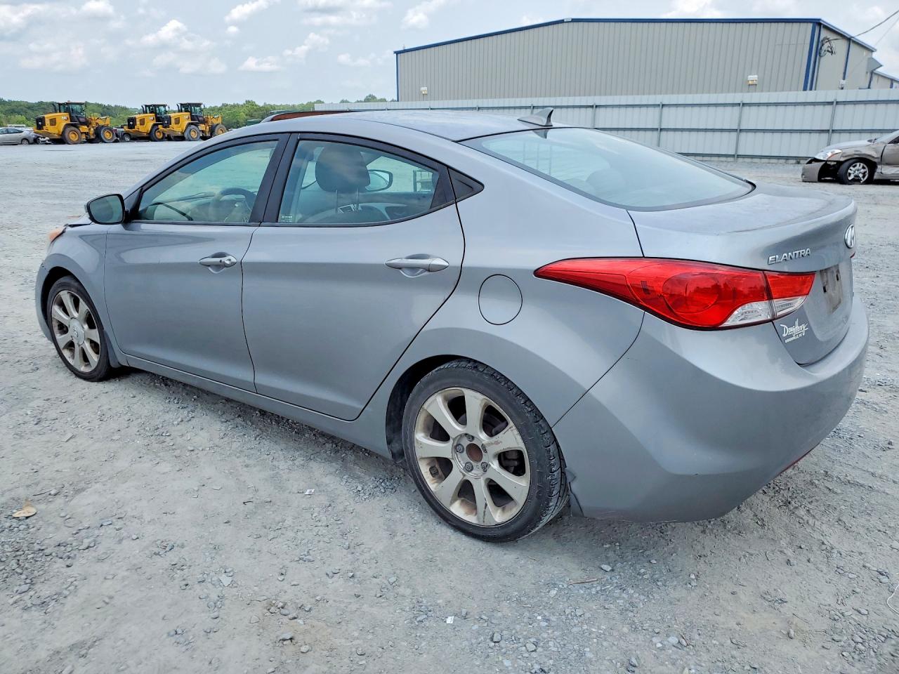 2013 Hyundai Elantra Limited Silver vin: KMHDH4AE7DU856255
