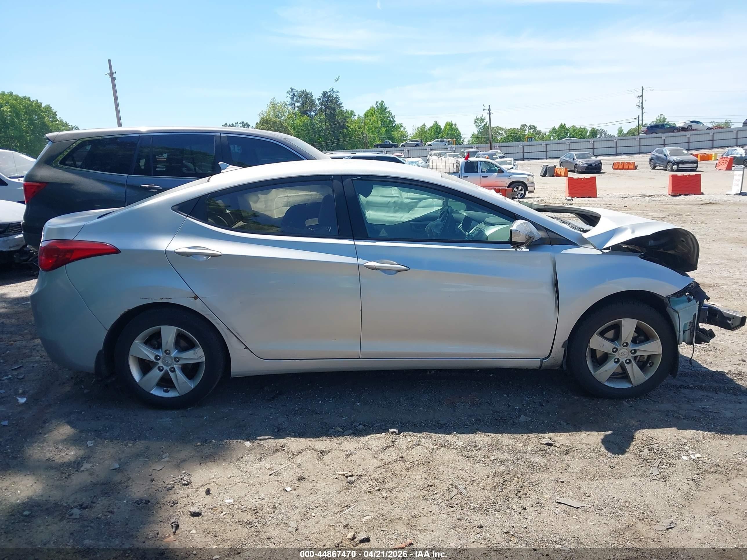 2013 Hyundai Elantra Gls Silver vin: KMHDH4AE7DU884508