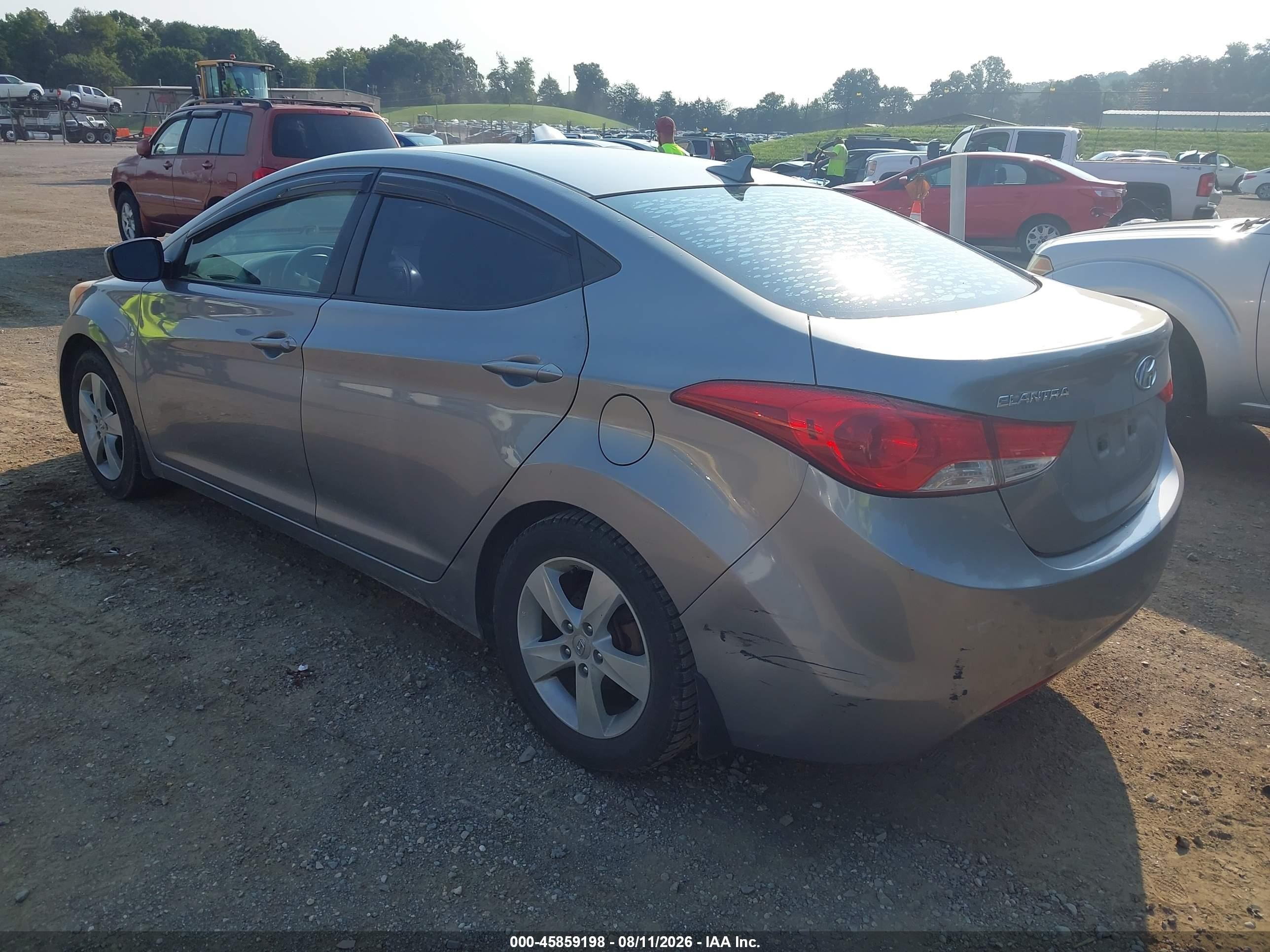 2013 Hyundai Elantra Gls Silver vin: KMHDH4AE7DU898098