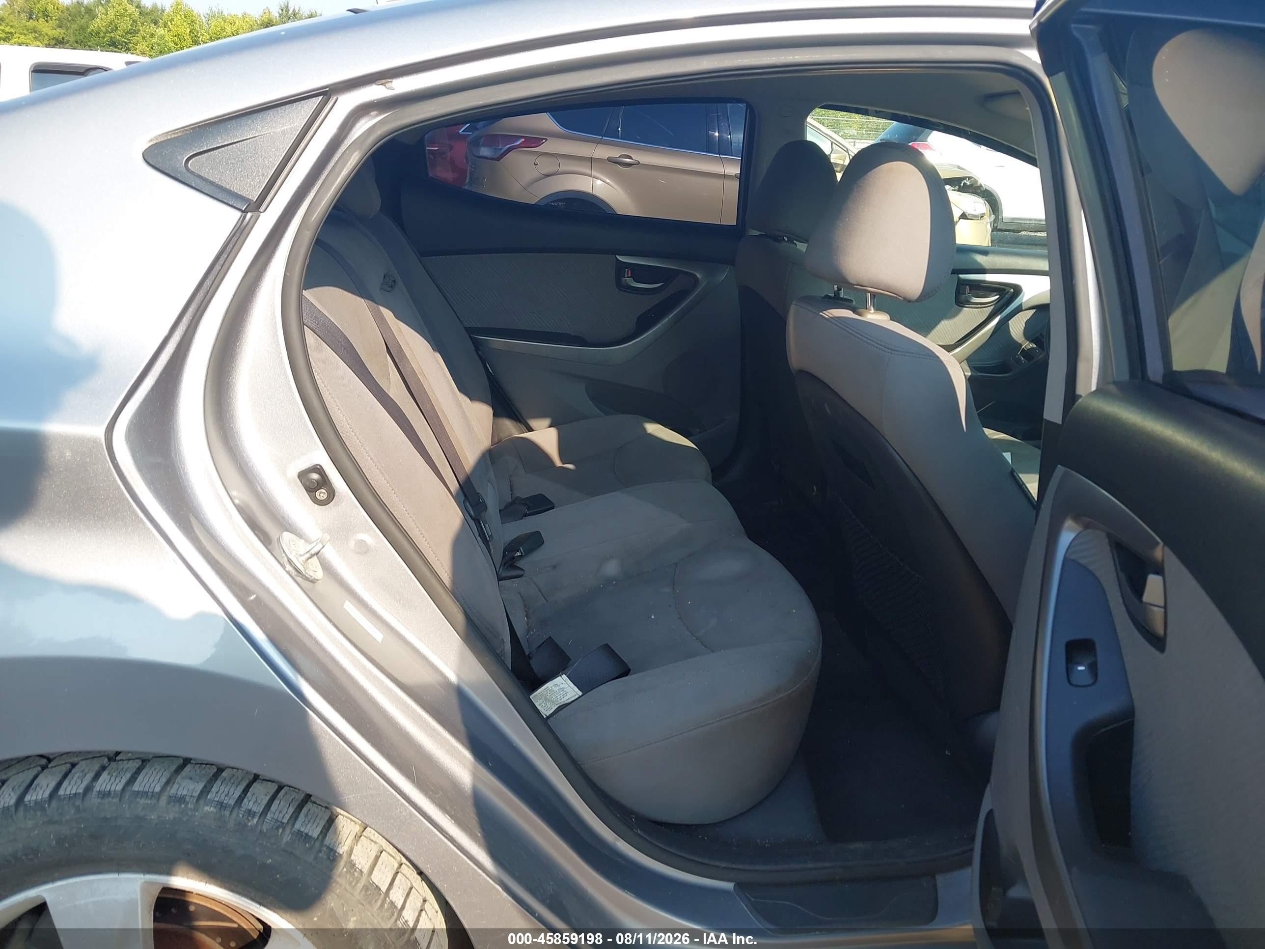 2013 Hyundai Elantra Gls Silver vin: KMHDH4AE7DU898098
