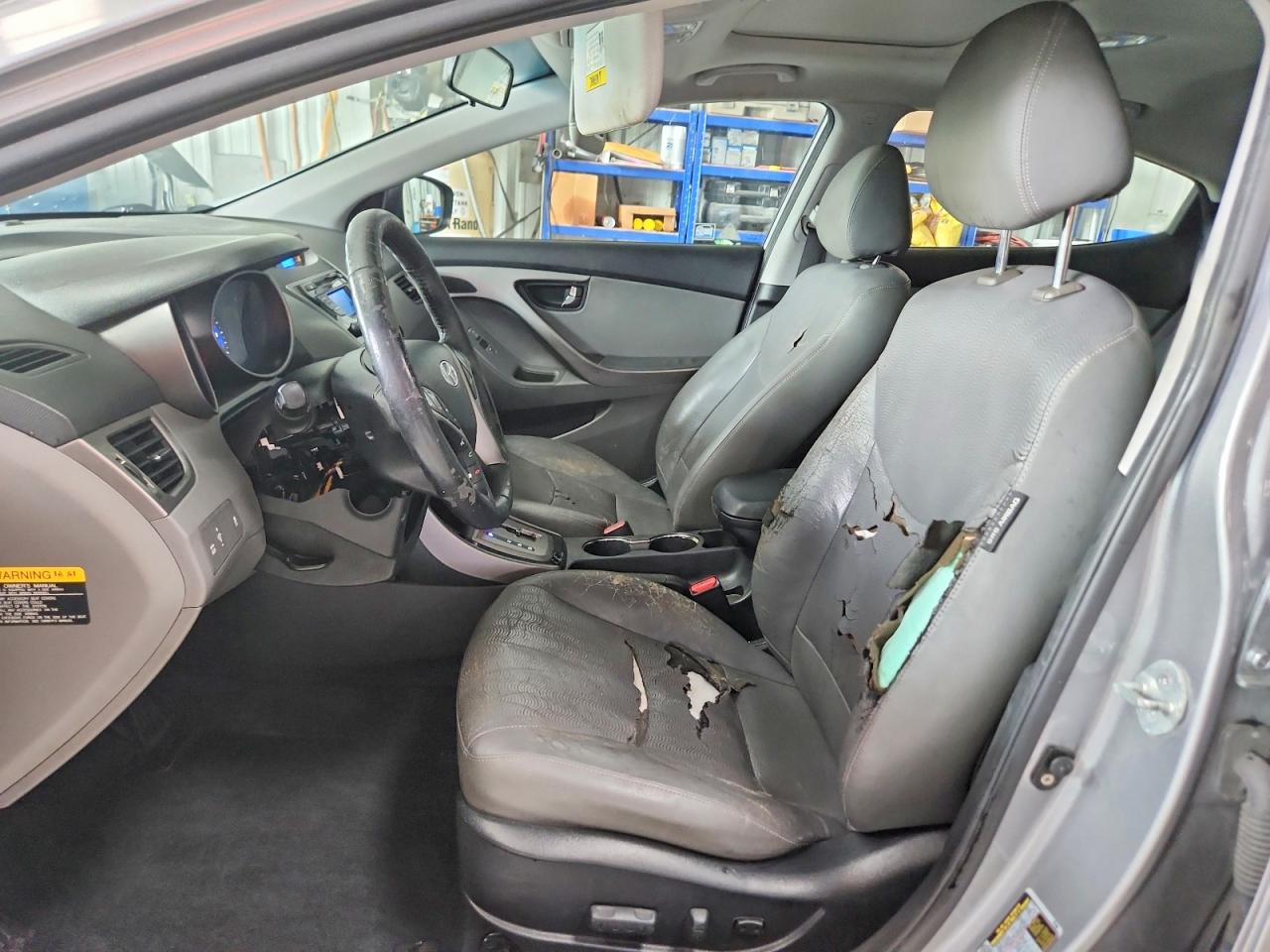 2013 Hyundai Elantra Limited Silver vin: KMHDH4AE7DU919452