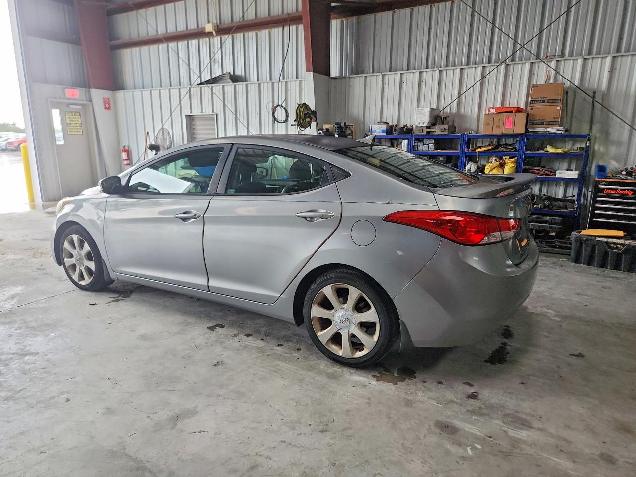 2013 Hyundai Elantra Limited Silver vin: KMHDH4AE7DU919452