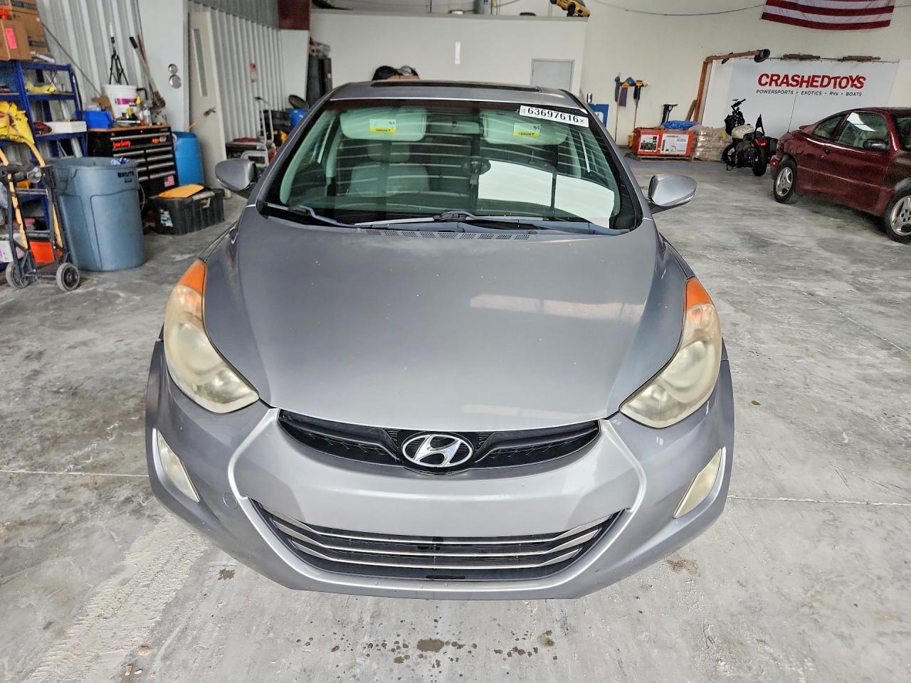 2013 Hyundai Elantra Limited Silver vin: KMHDH4AE7DU919452