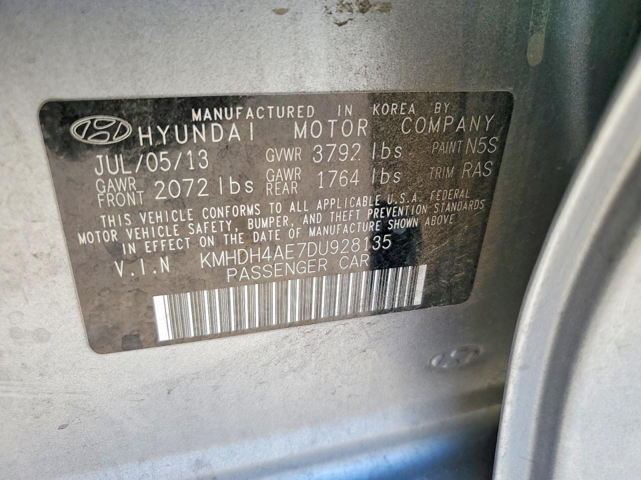 2013 Hyundai Elantra Charcoal vin: KMHDH4AE7DU928135